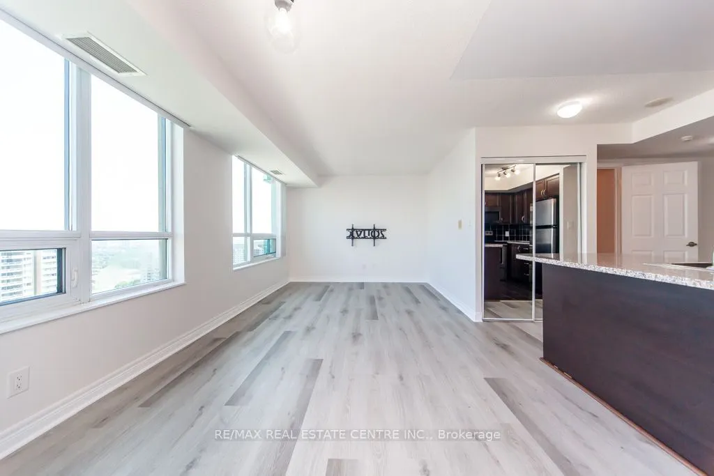 208 Enfield Place, #2701