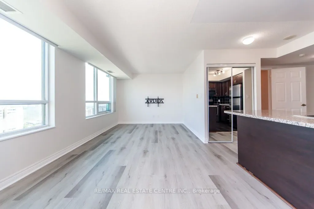 208 Enfield Place, #2701