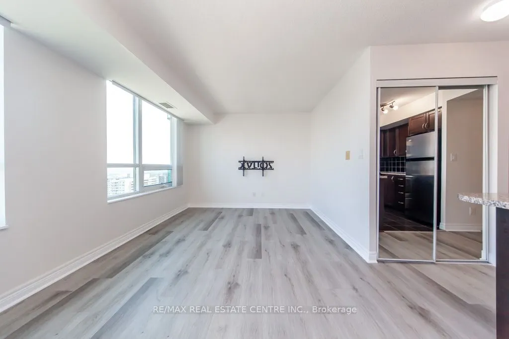 208 Enfield Place, #2701