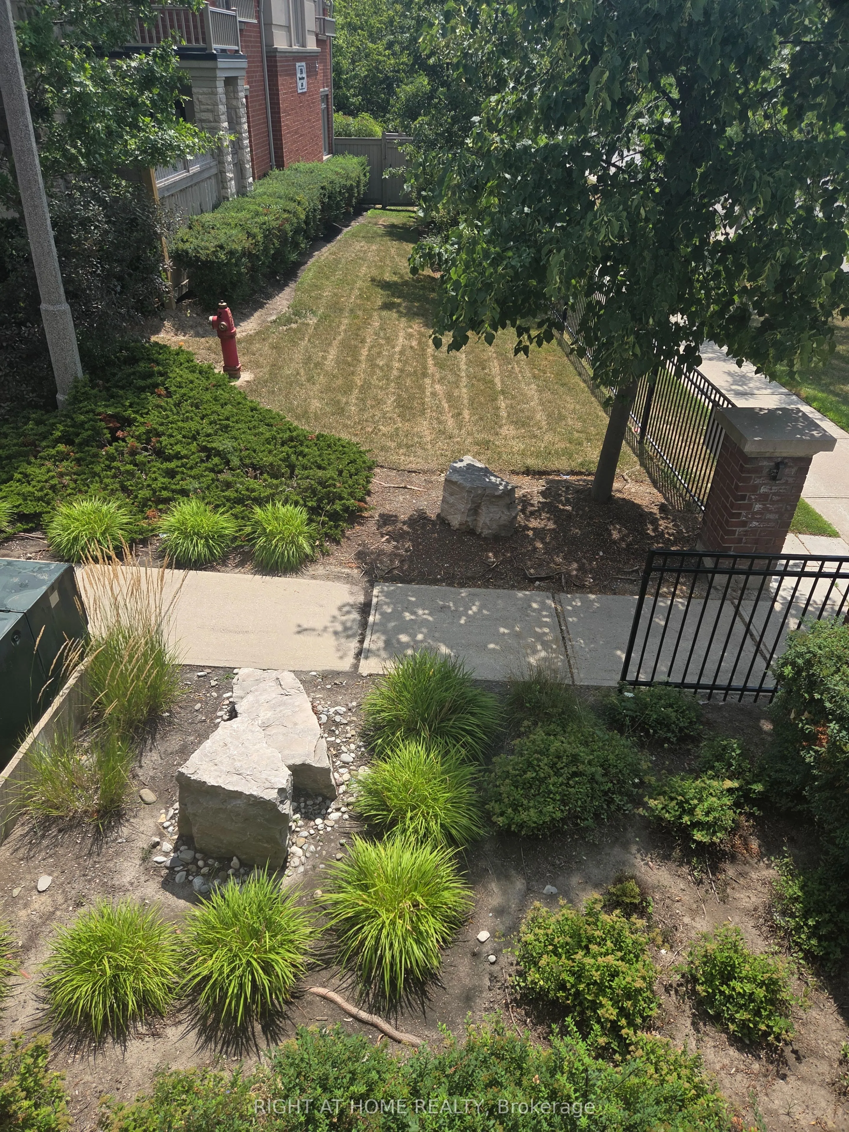 5715 Tenth Line W, #1