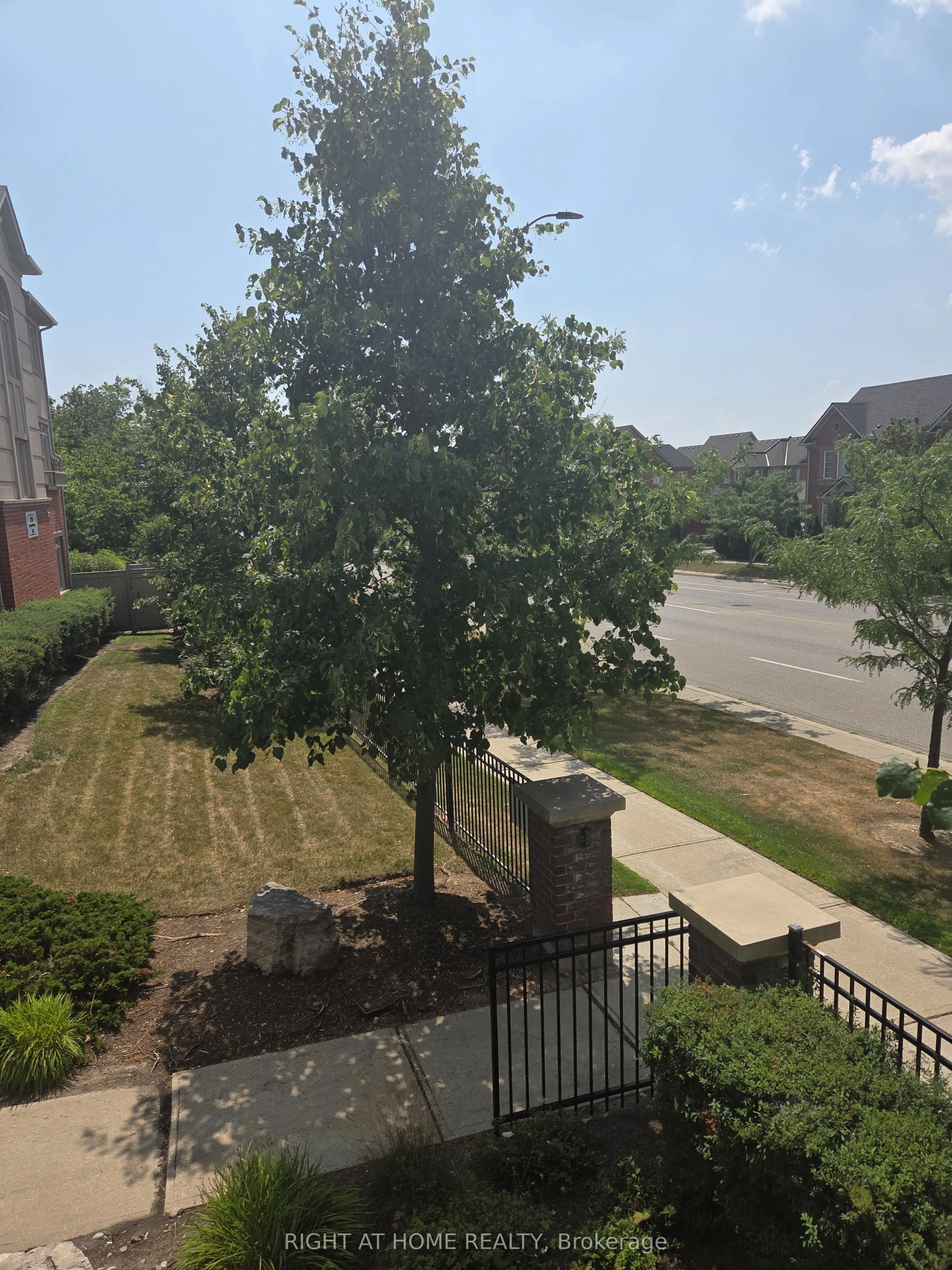 5715 Tenth Line W, #1