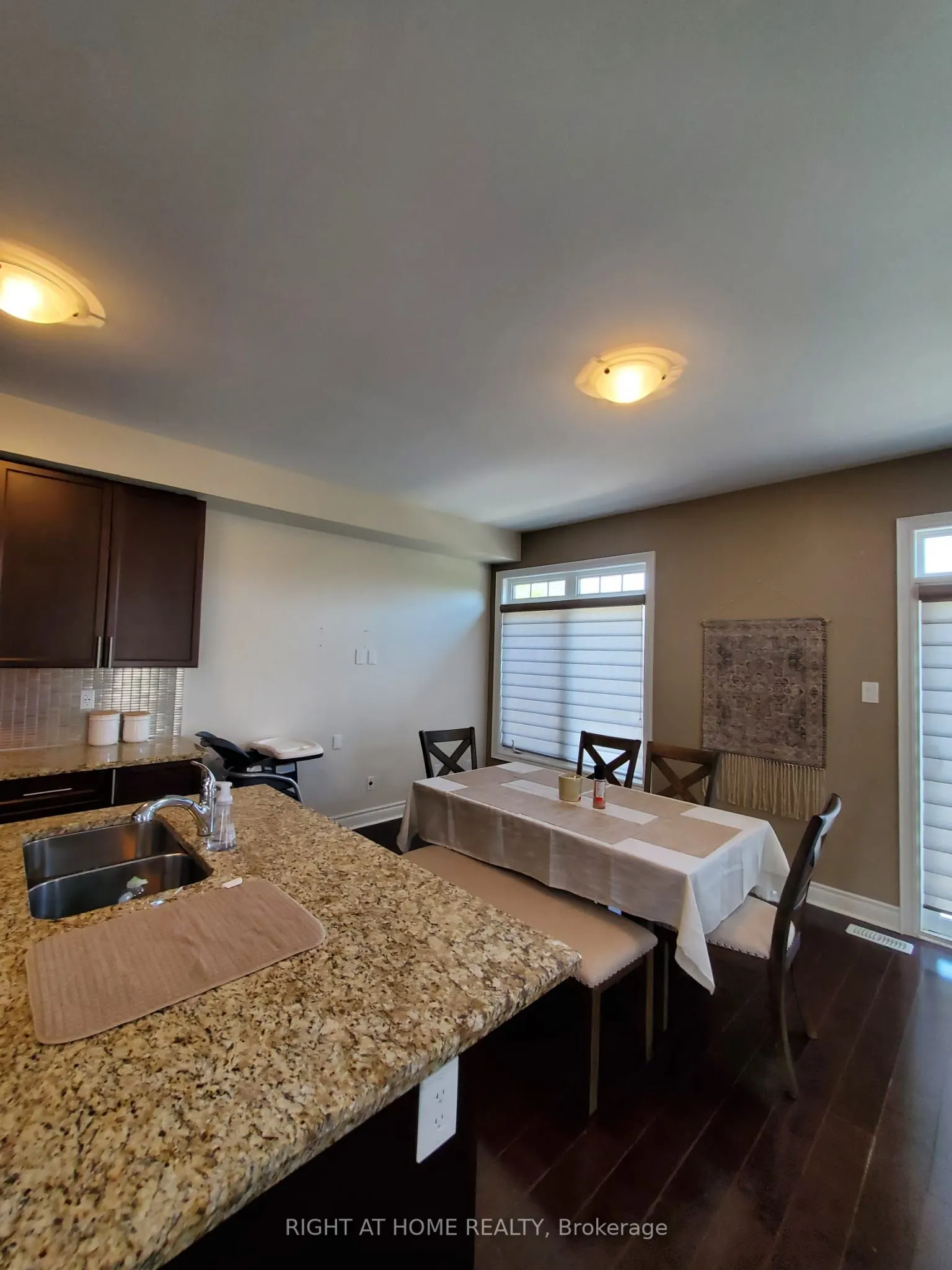 5715 Tenth Line W, #1