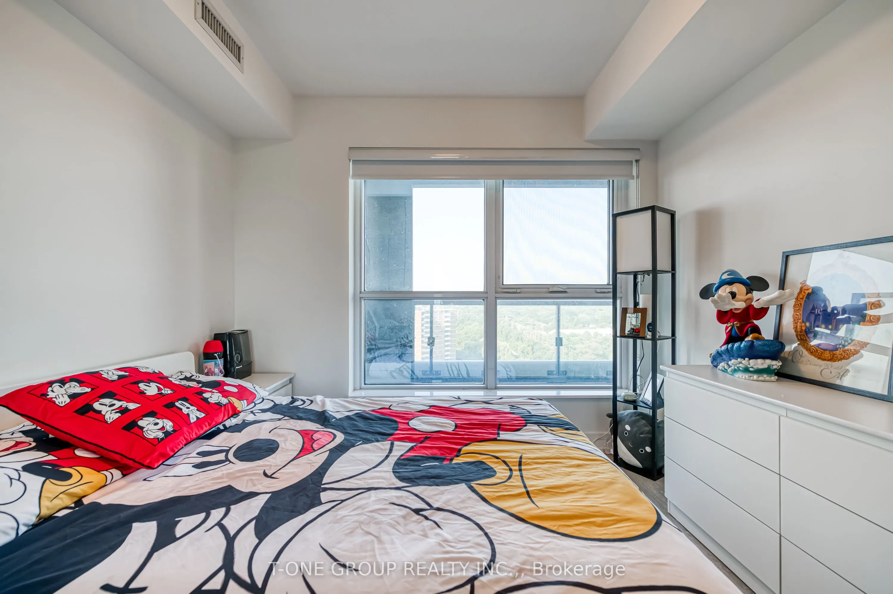 5 Mabelle Avenue, #1428