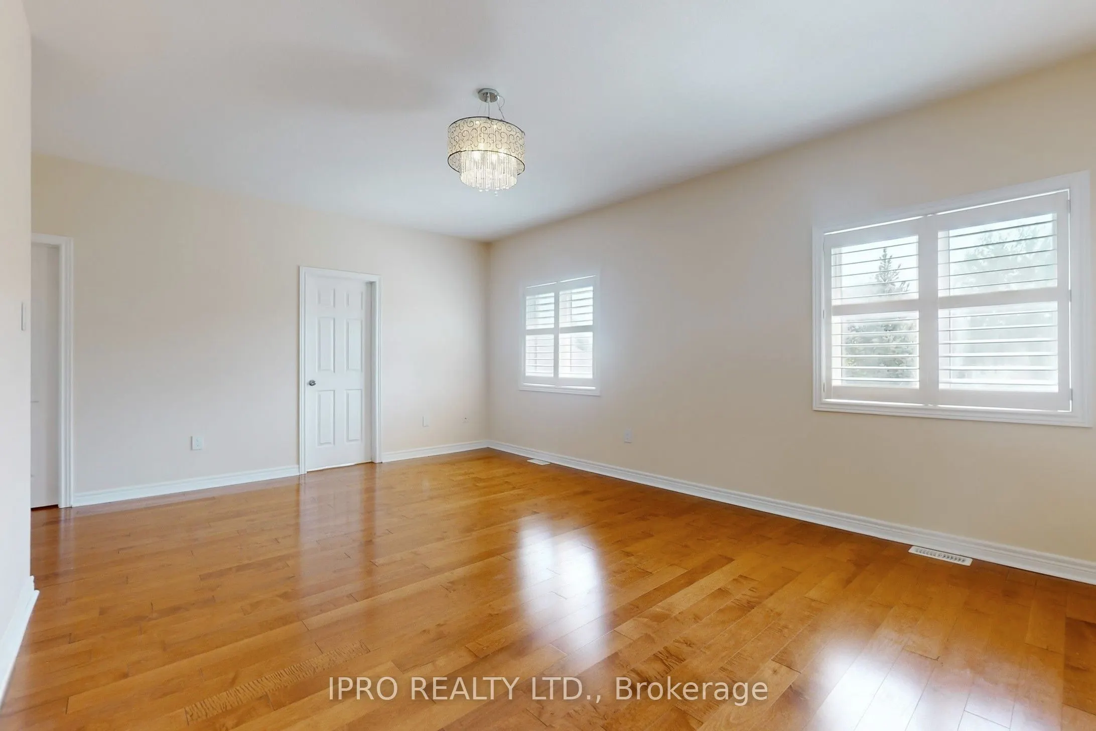 2472 North Ridge Trail S