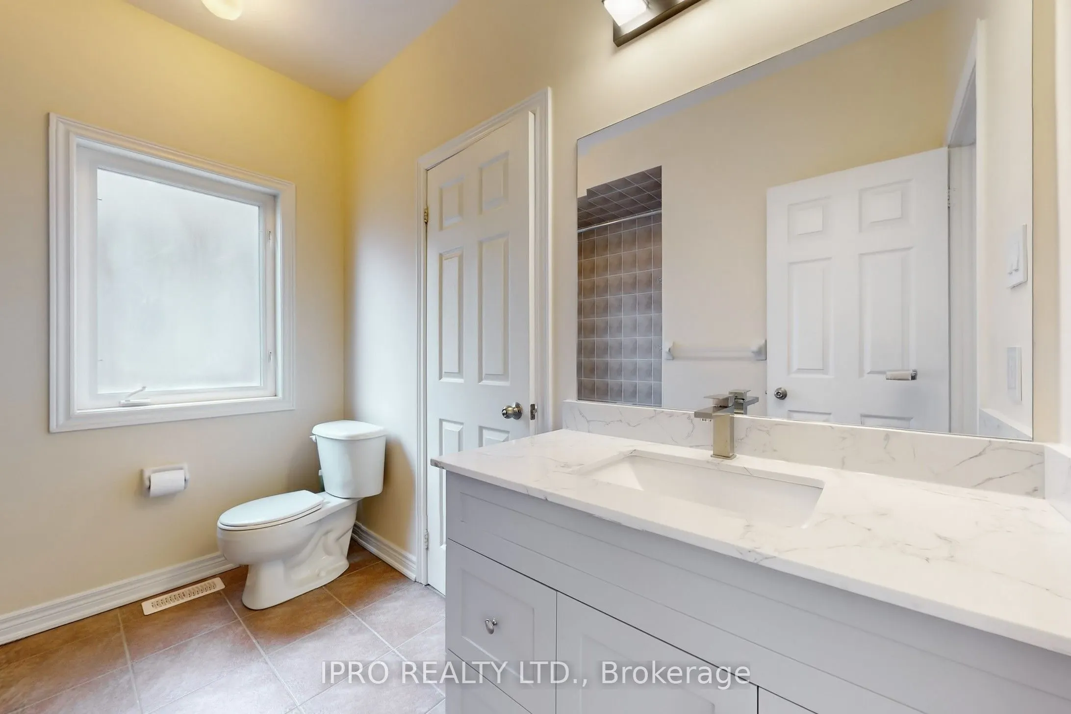 2472 North Ridge Trail S