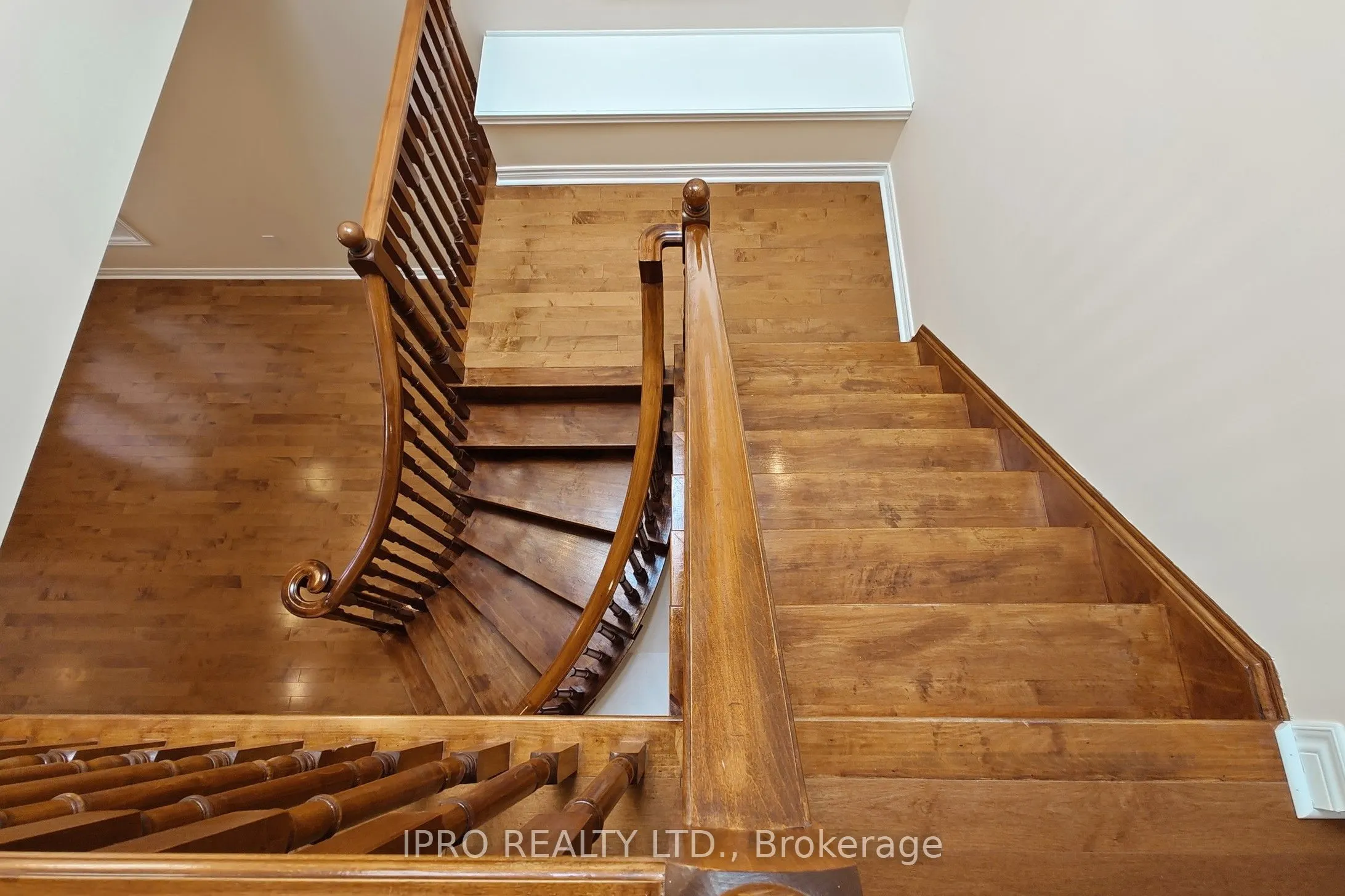 2472 North Ridge Trail S