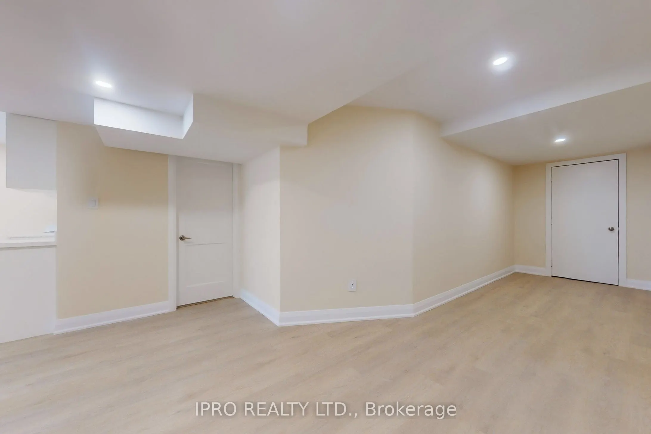 2472 North Ridge Trail S