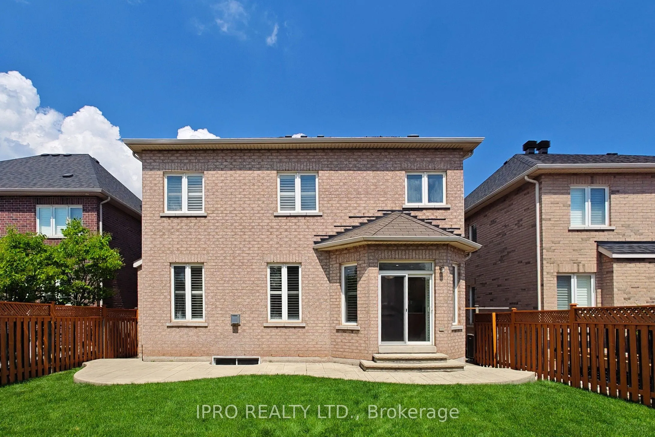 2472 North Ridge Trail S