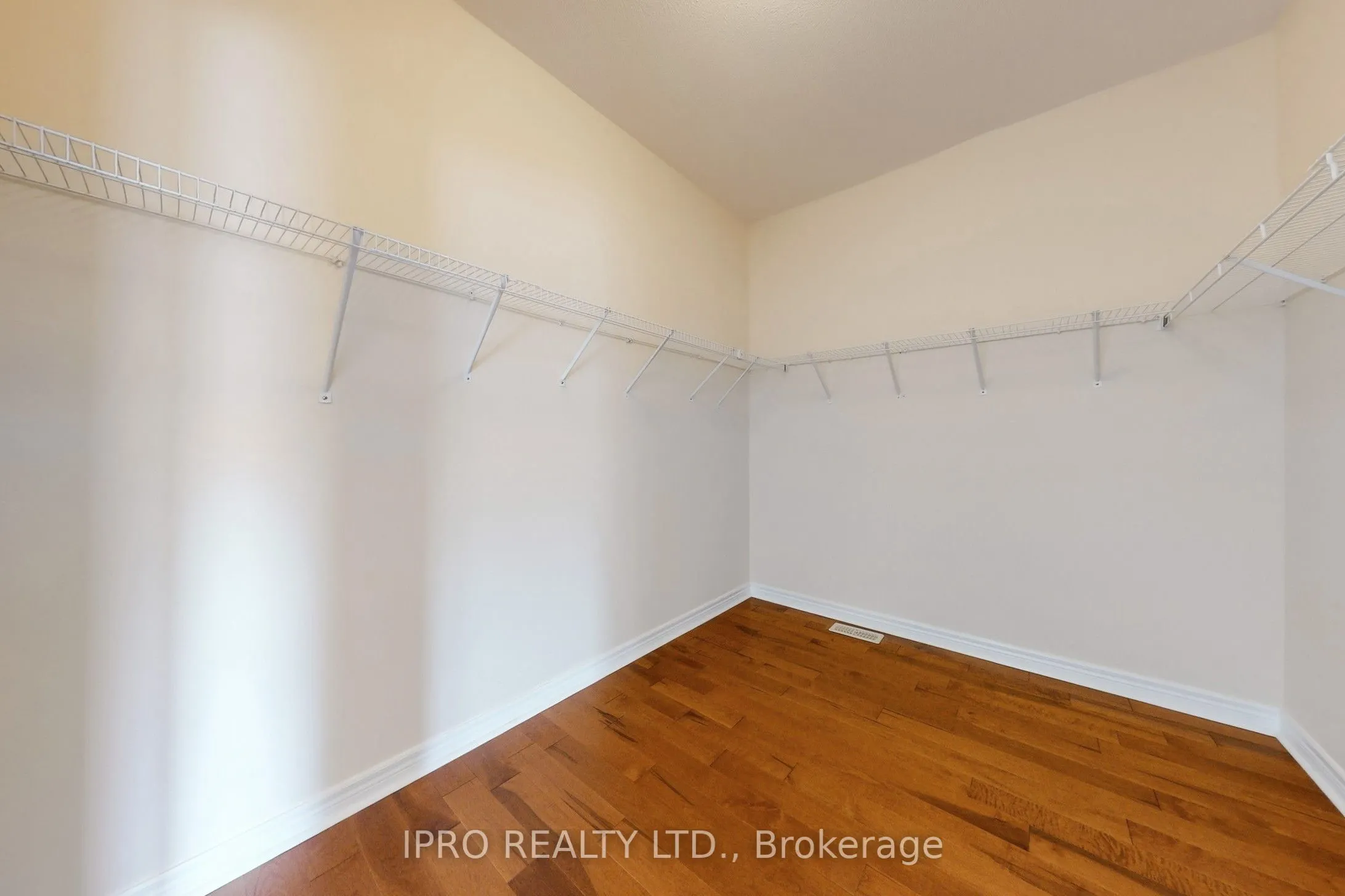2472 North Ridge Trail S