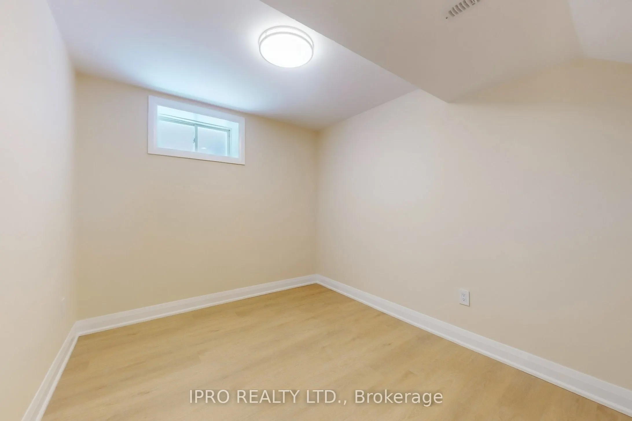 2472 North Ridge Trail S