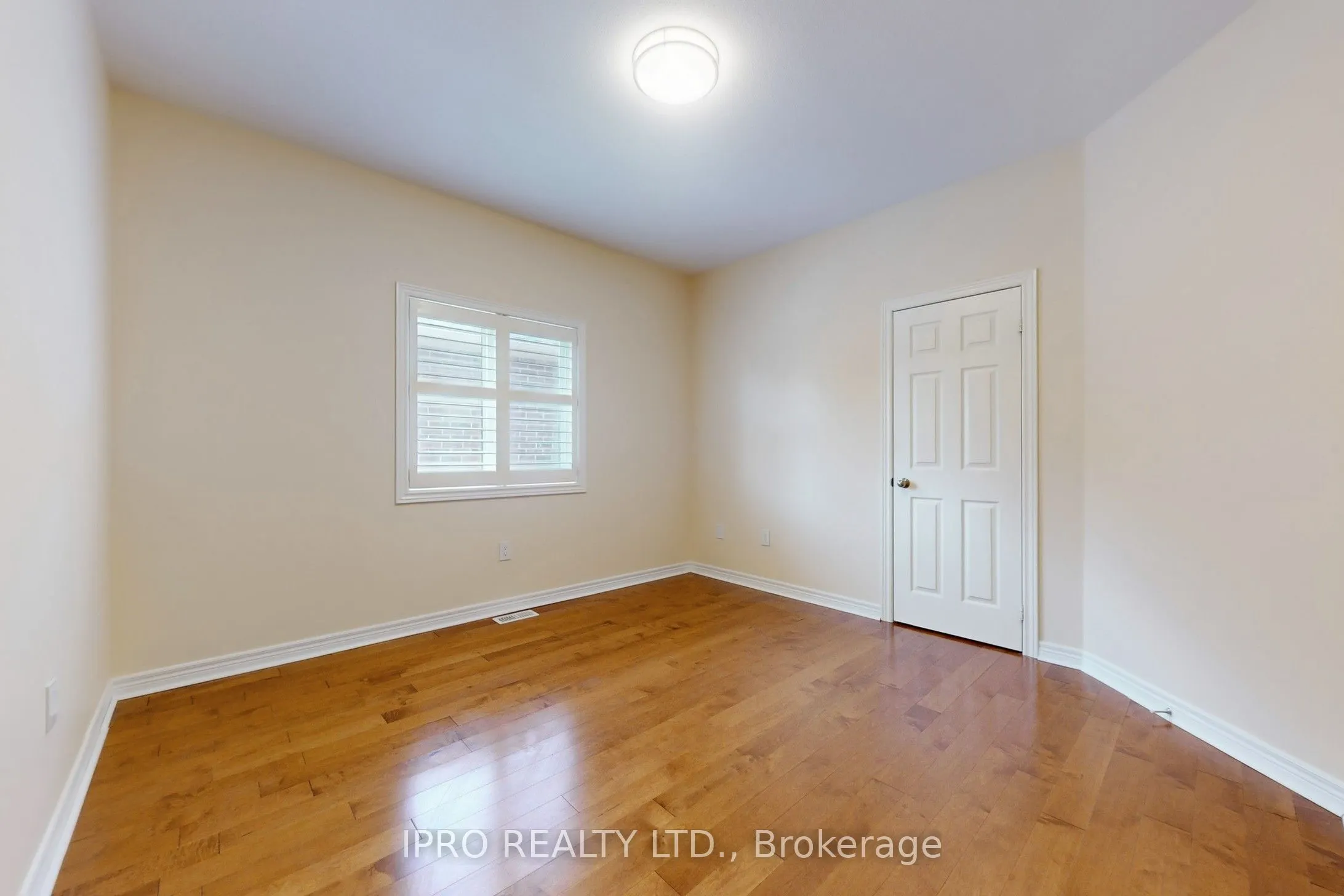 2472 North Ridge Trail S