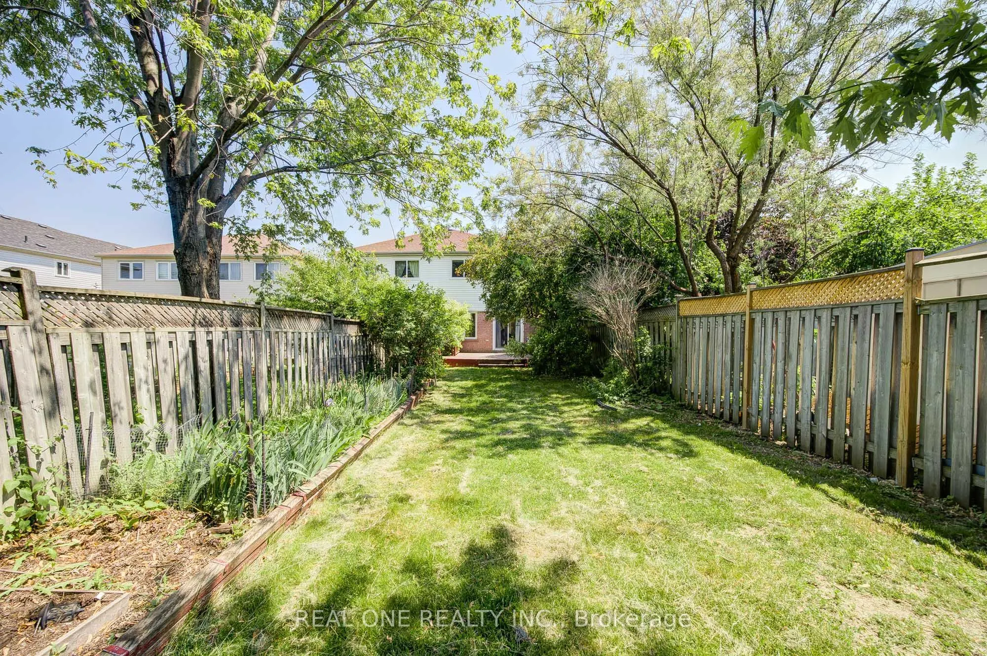 2899 Westbury Court