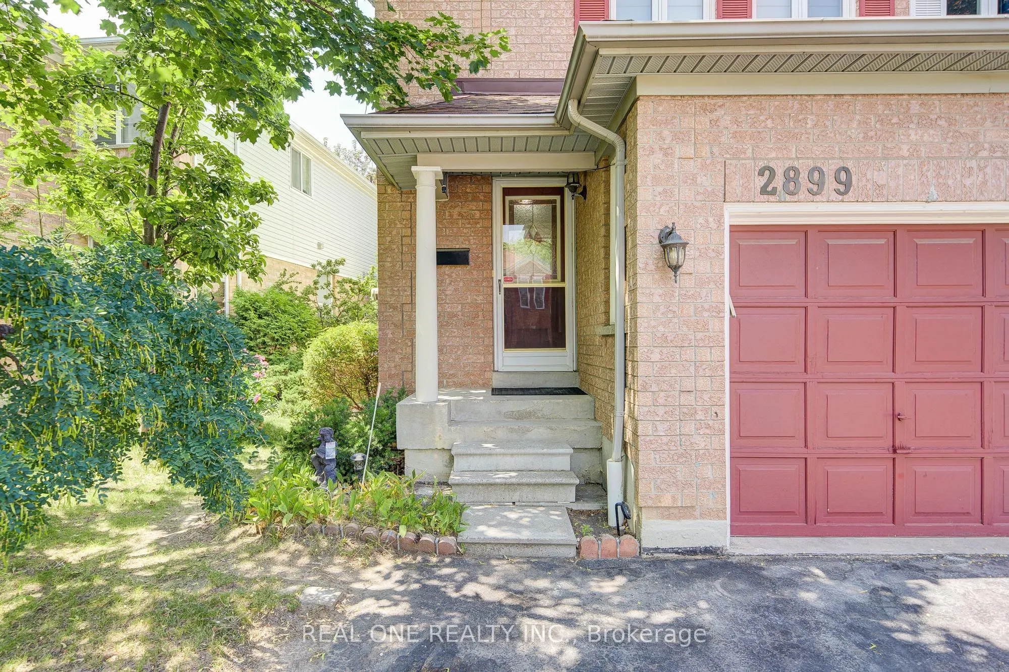 2899 Westbury Court