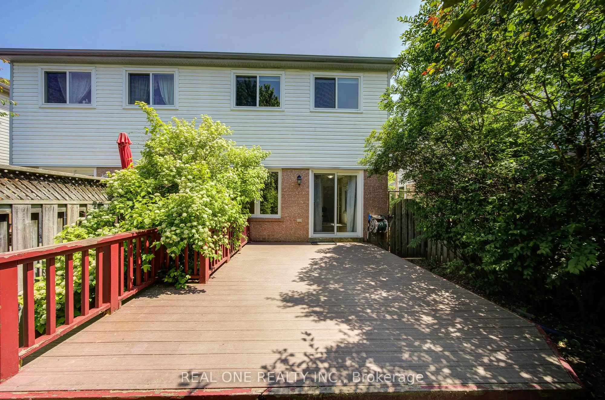 2899 Westbury Court