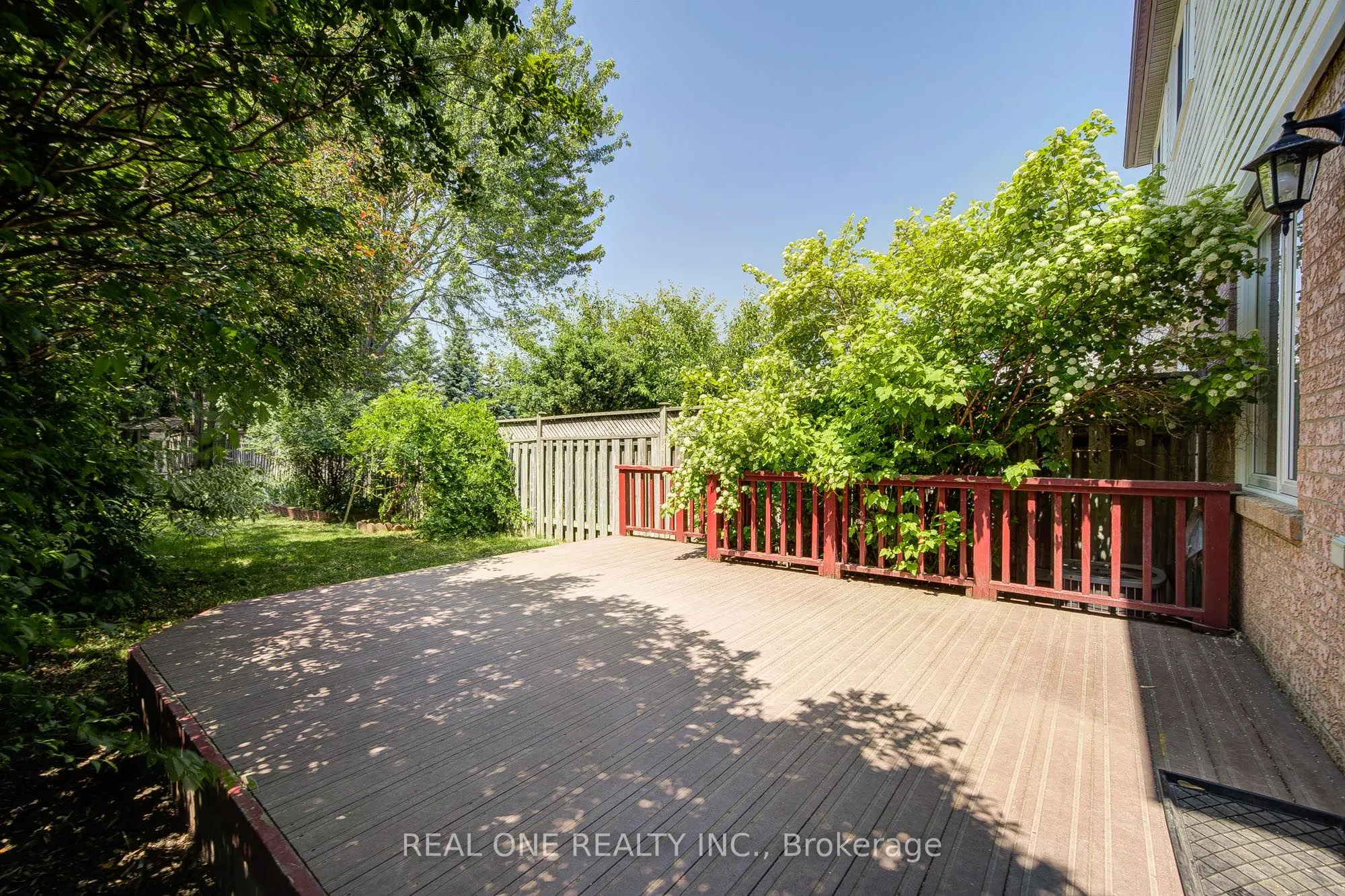 2899 Westbury Court