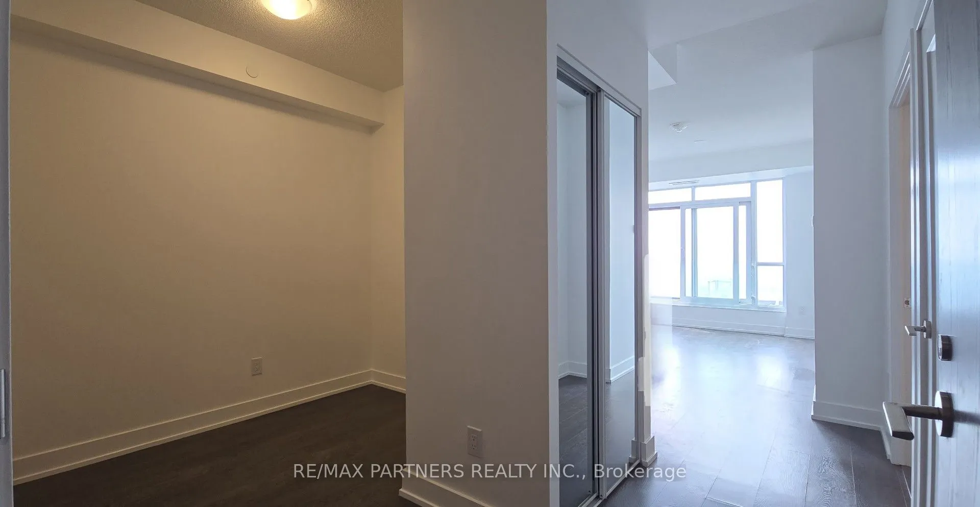 7 Mabelle Avenue, #3901