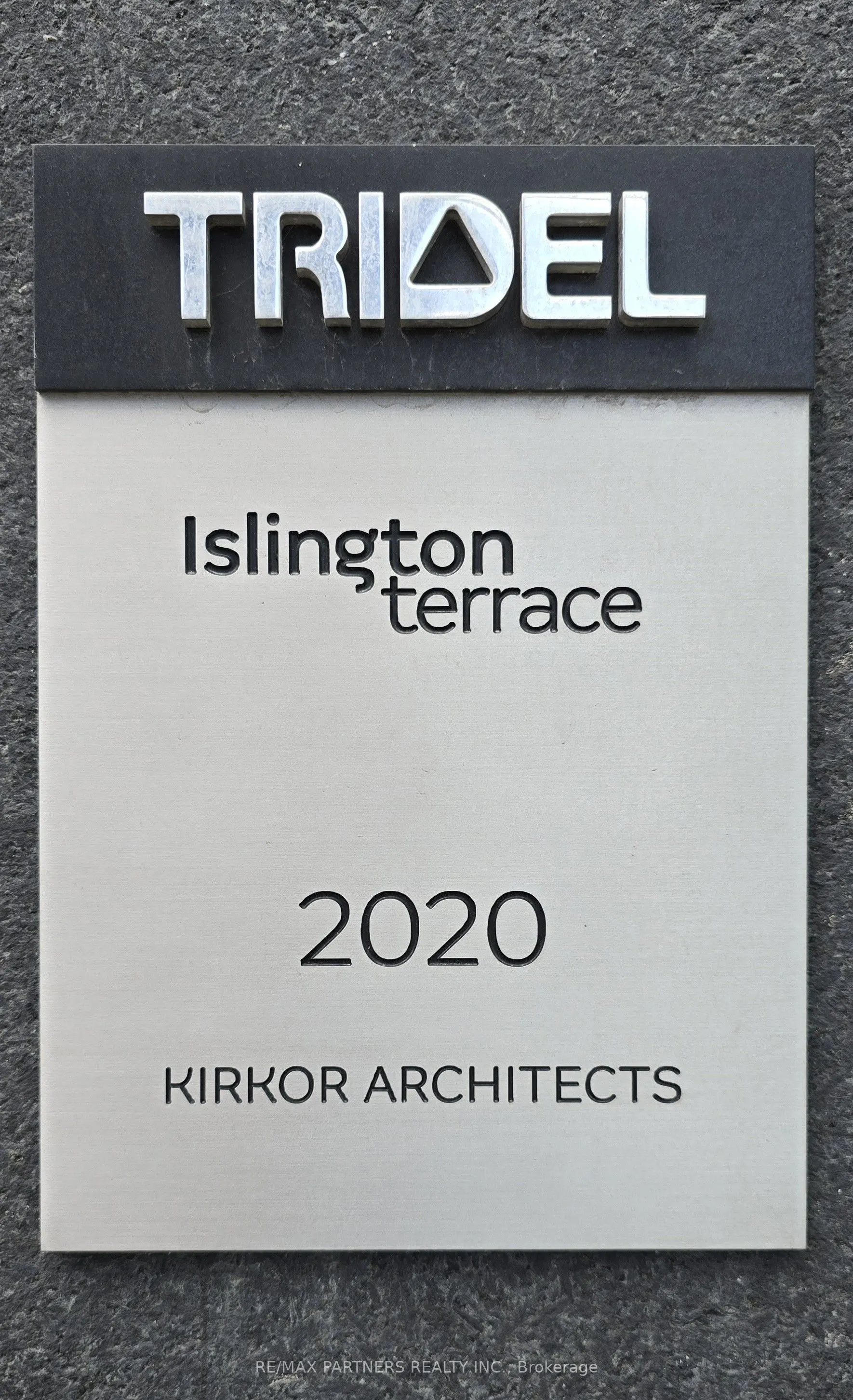 7 Mabelle Avenue, #3901