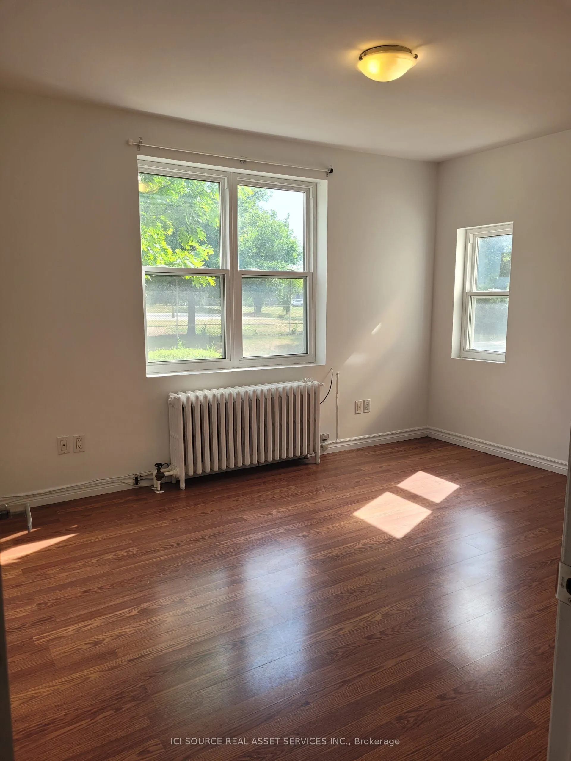 44 Bartonville Avenue W, #1