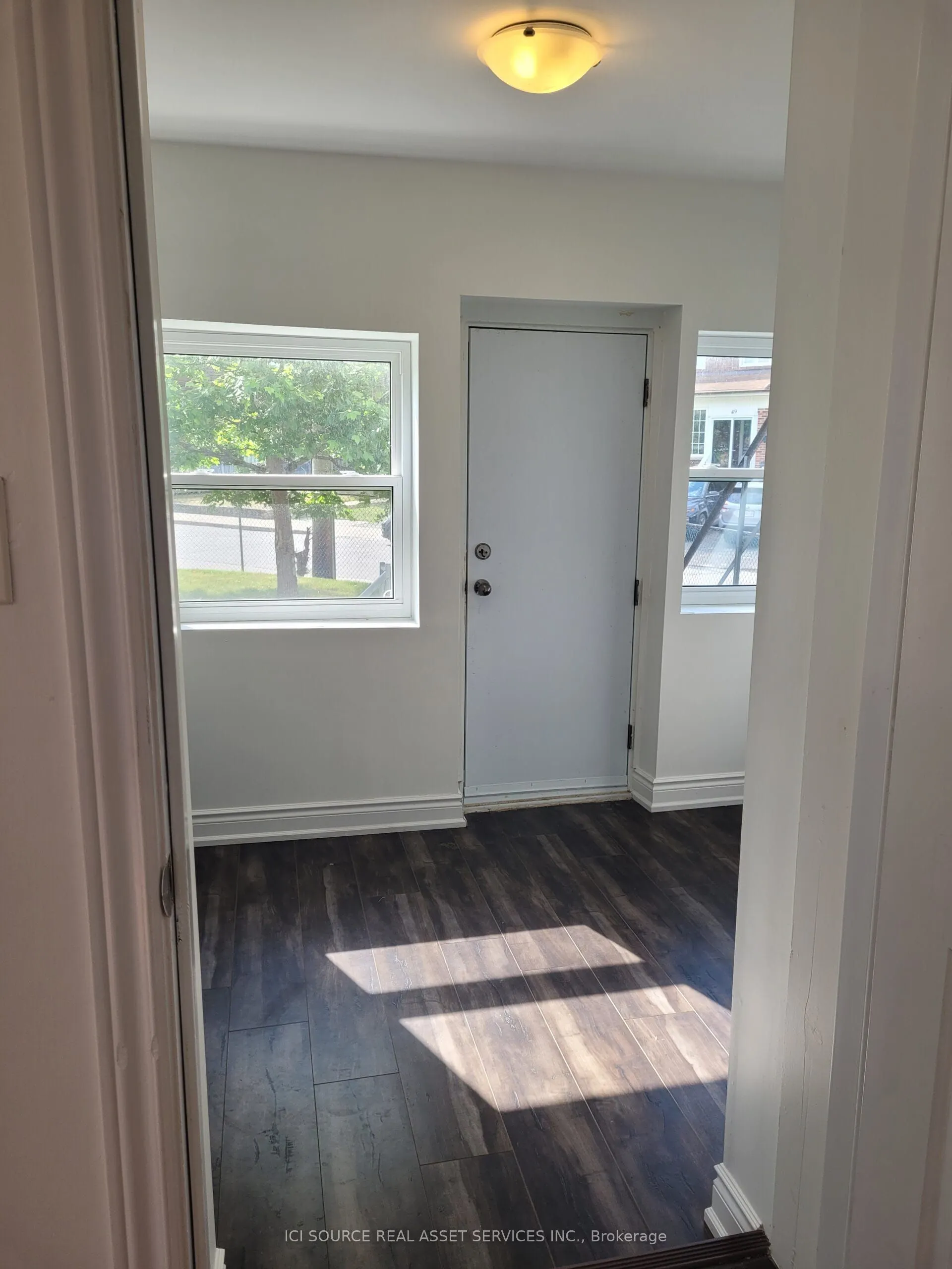 44 Bartonville Avenue W, #1