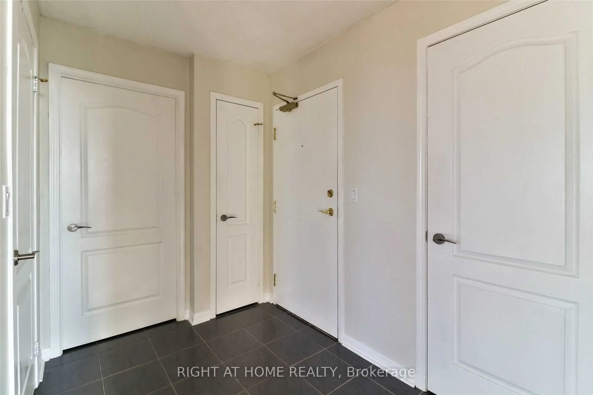 1140 Parkwest Place, #705