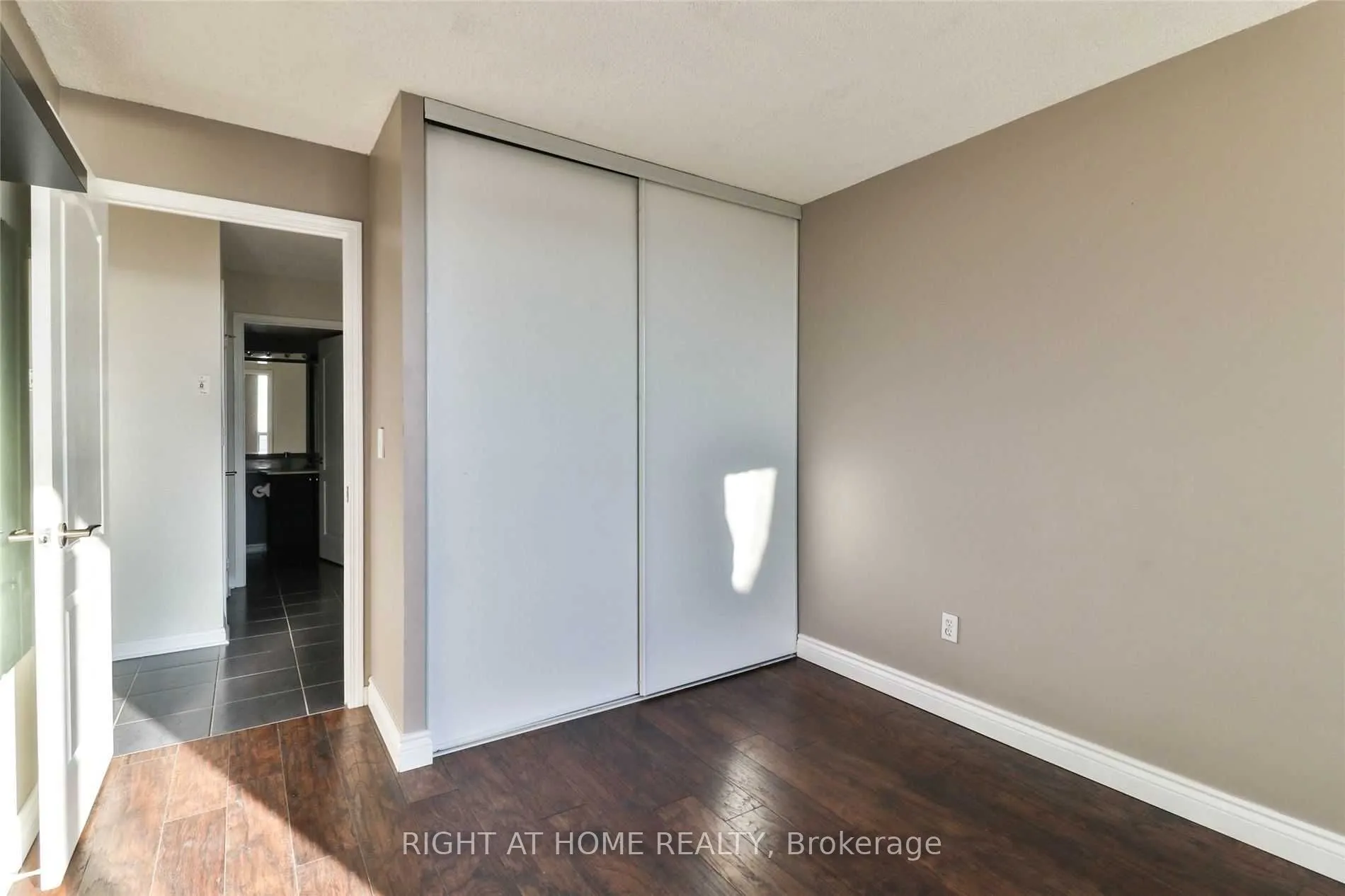 1140 Parkwest Place, #705