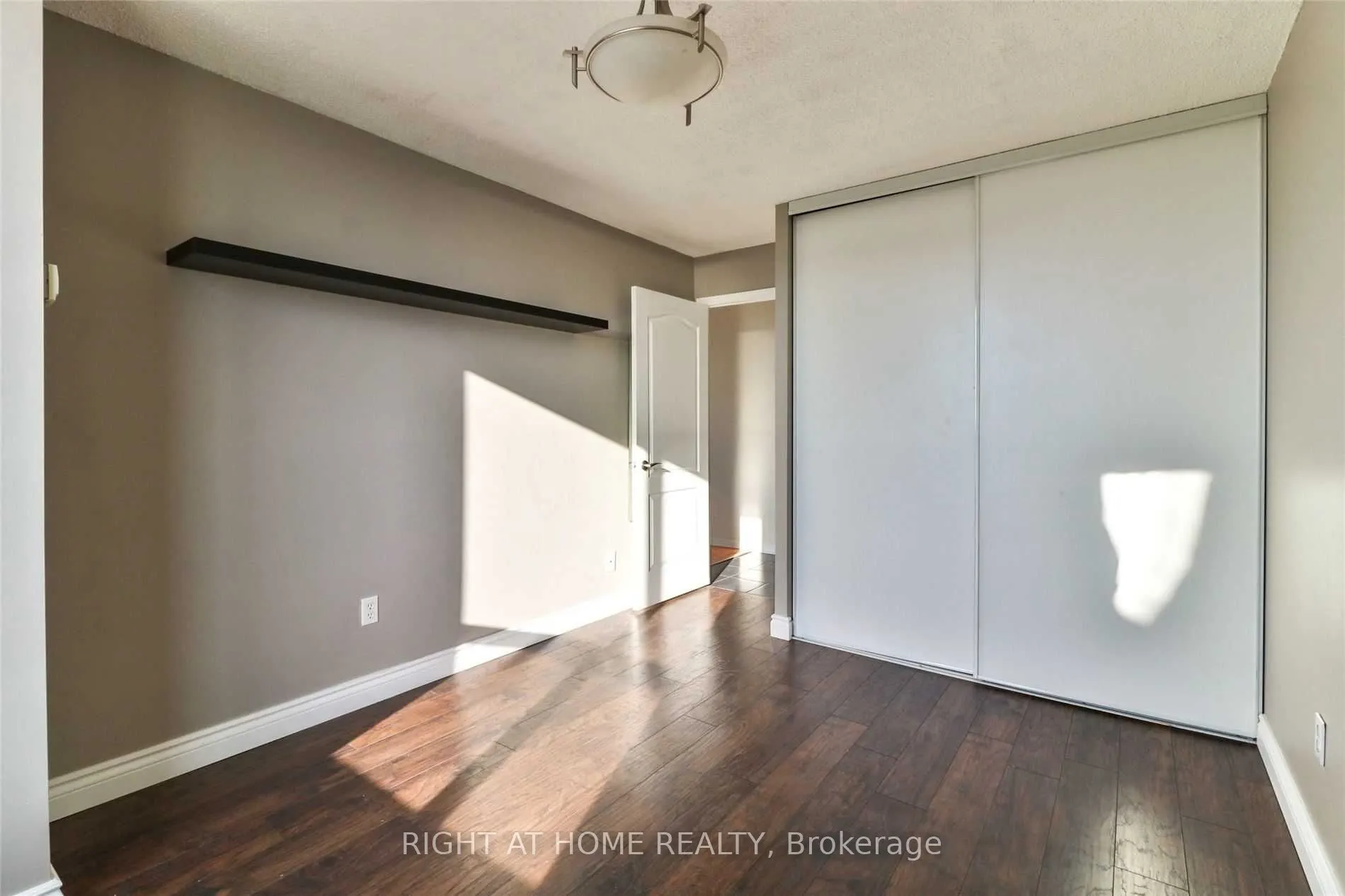 1140 Parkwest Place, #705