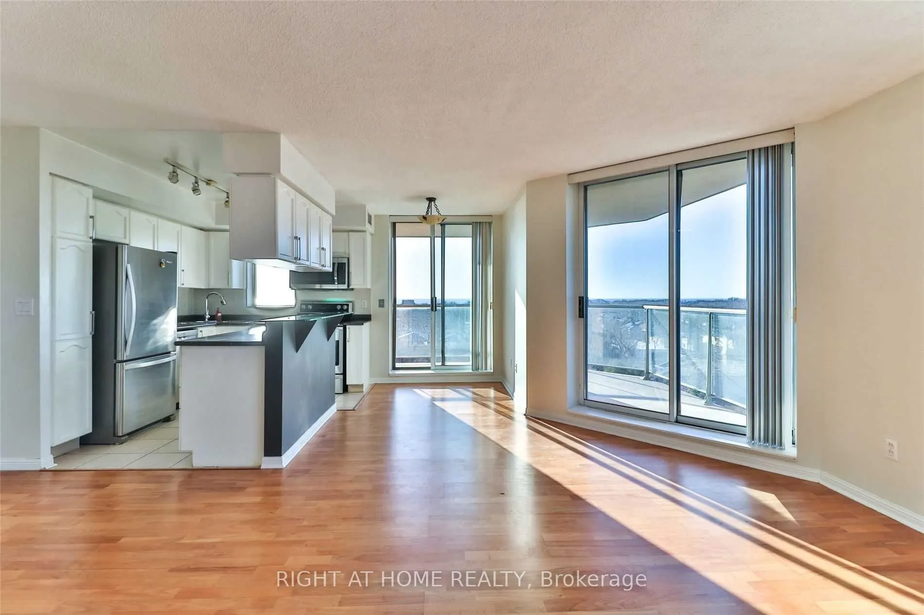 1140 Parkwest Place, #705