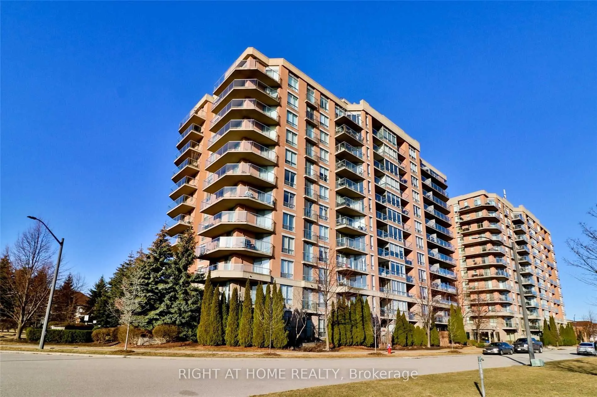 1140 Parkwest Place, #705