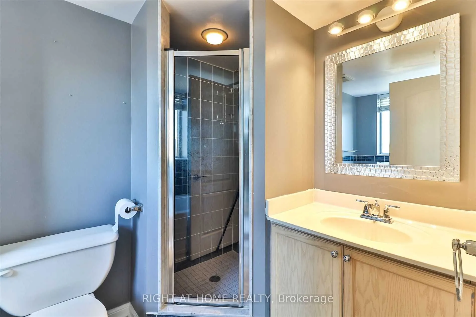 1140 Parkwest Place, #705