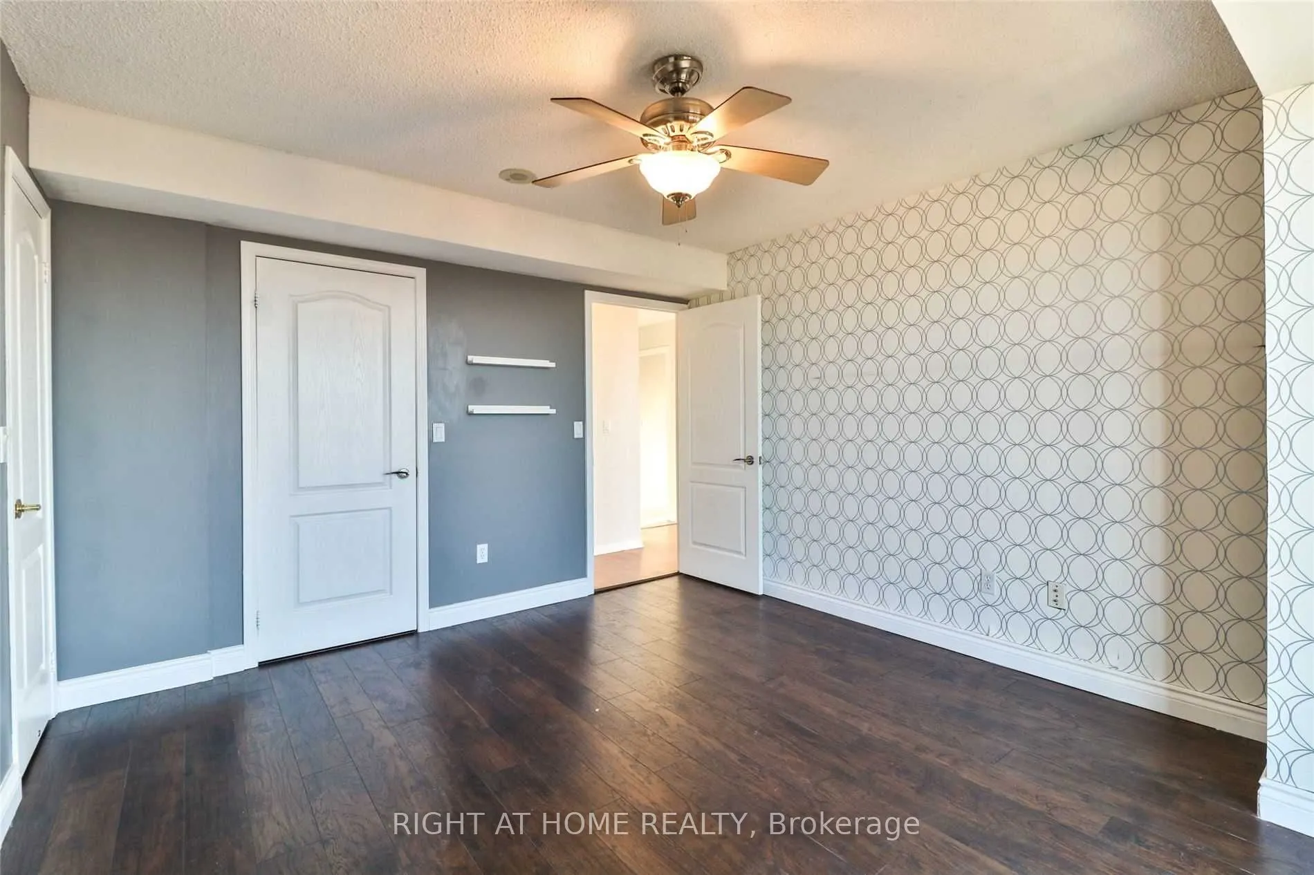 1140 Parkwest Place, #705