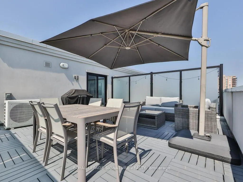652 Cricklewood Drive, #212