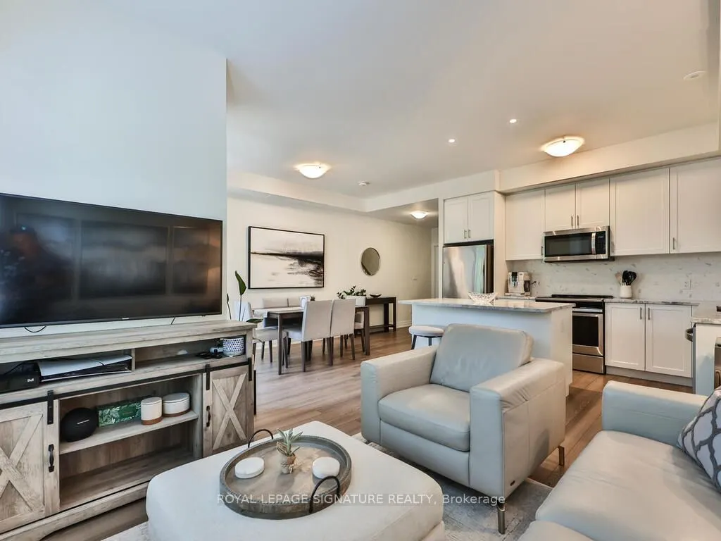 652 Cricklewood Drive, #212
