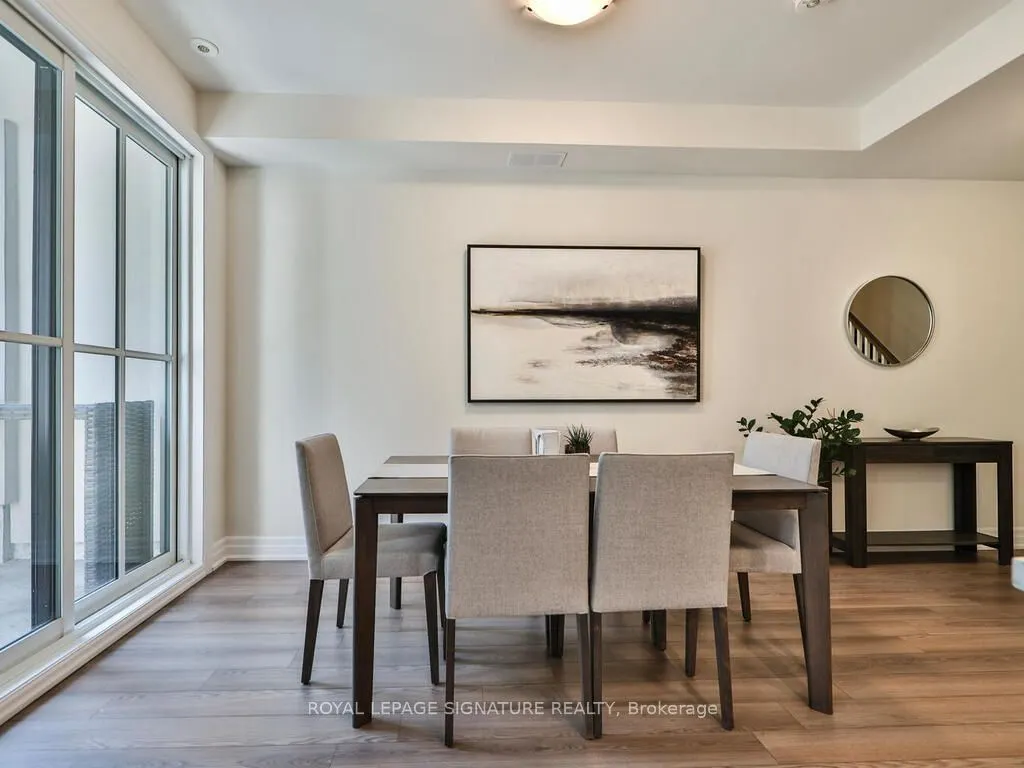 652 Cricklewood Drive, #212