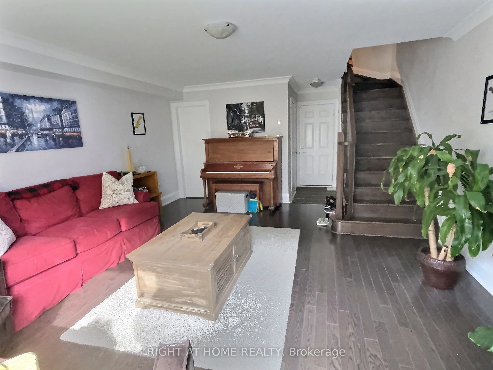 596 Mermaid Crescent