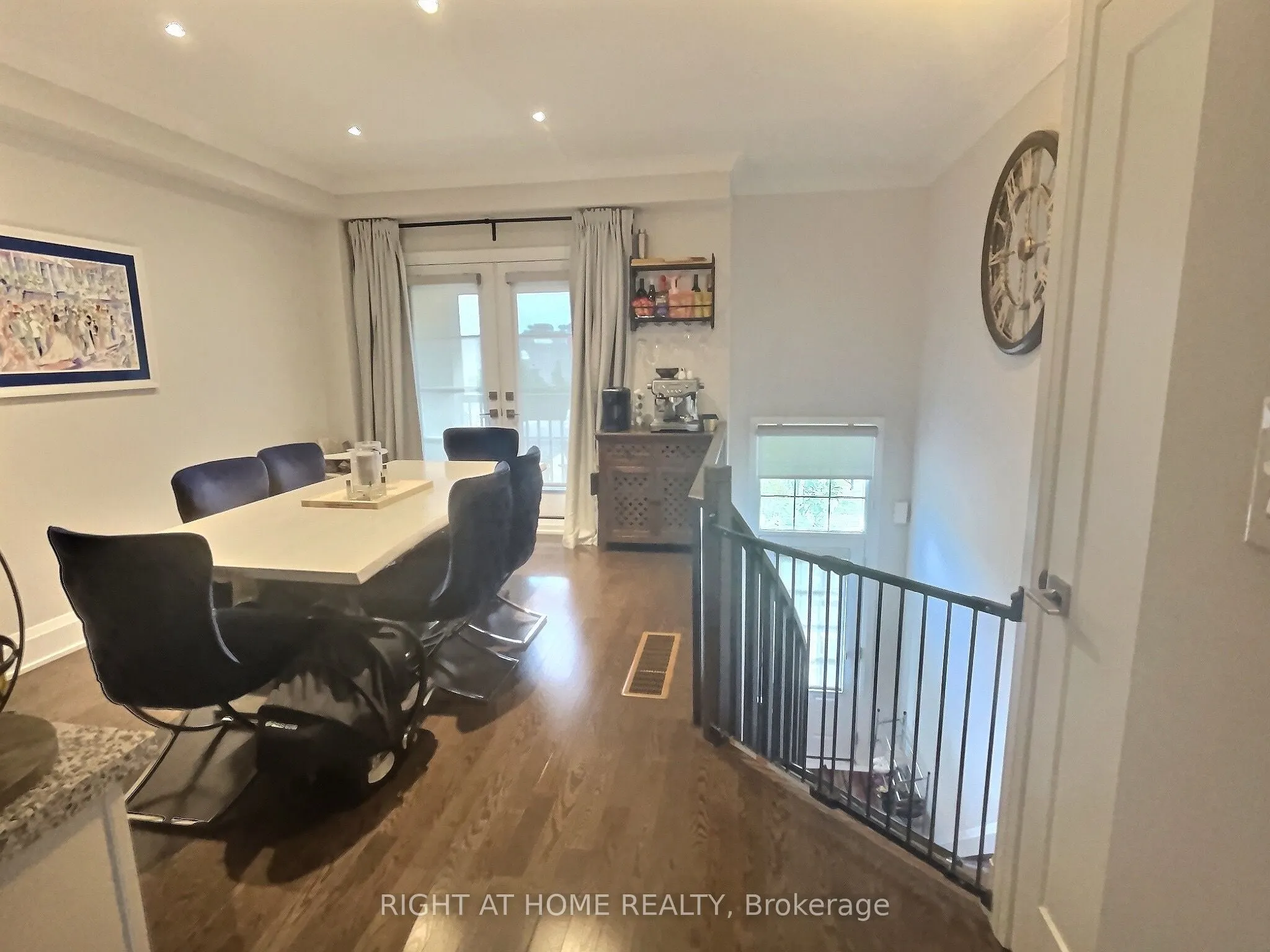 596 Mermaid Crescent