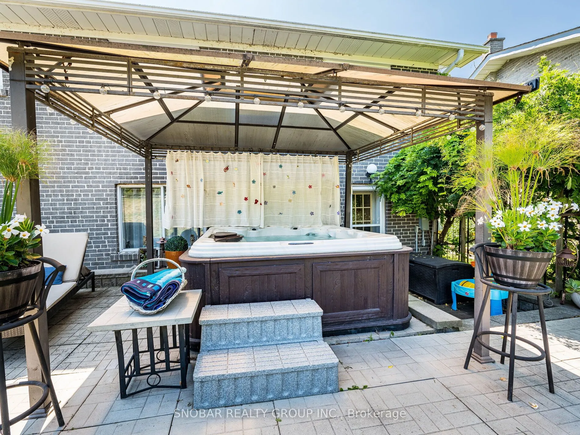 3617 Queenston Drive