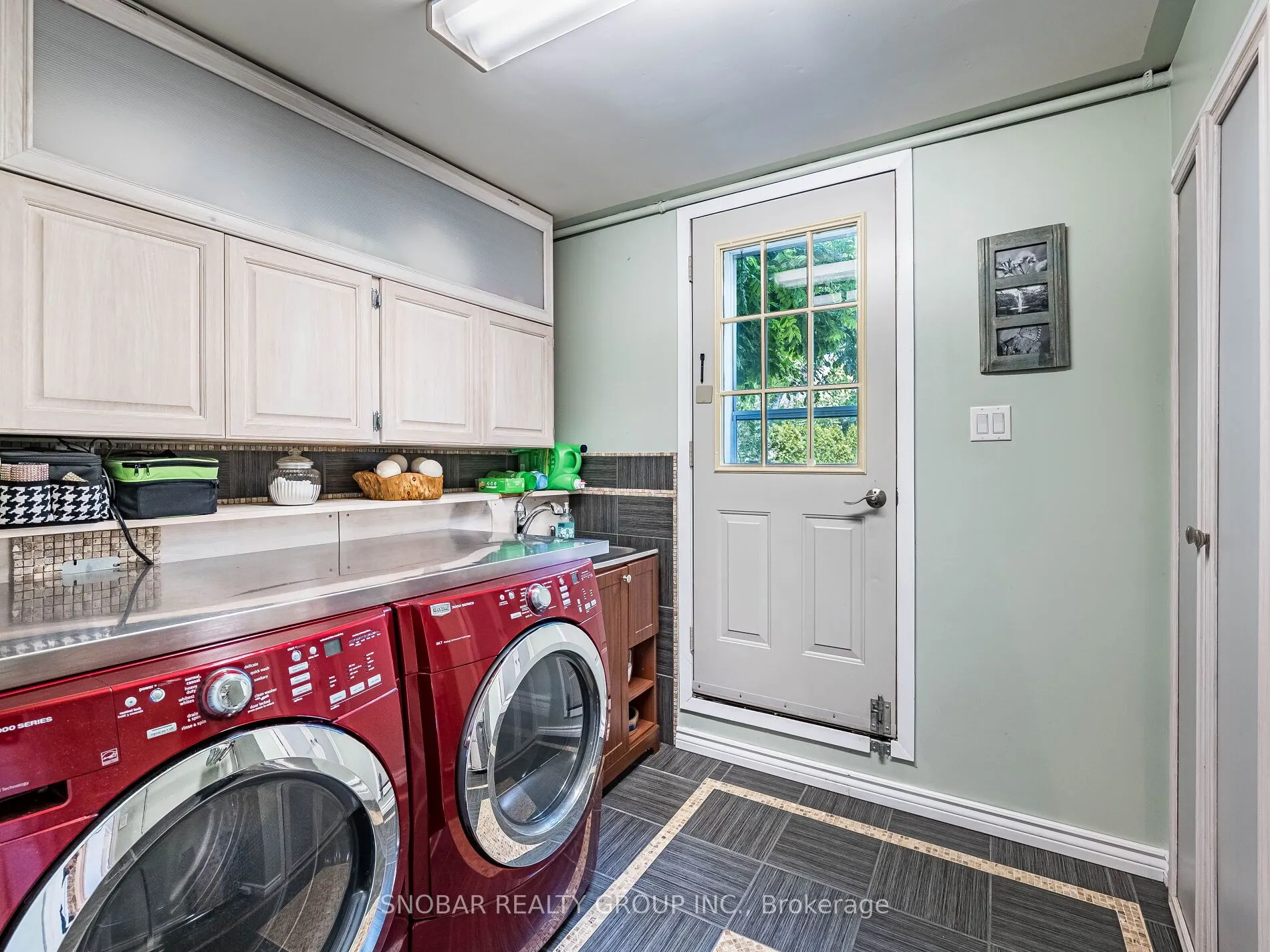 3617 Queenston Drive