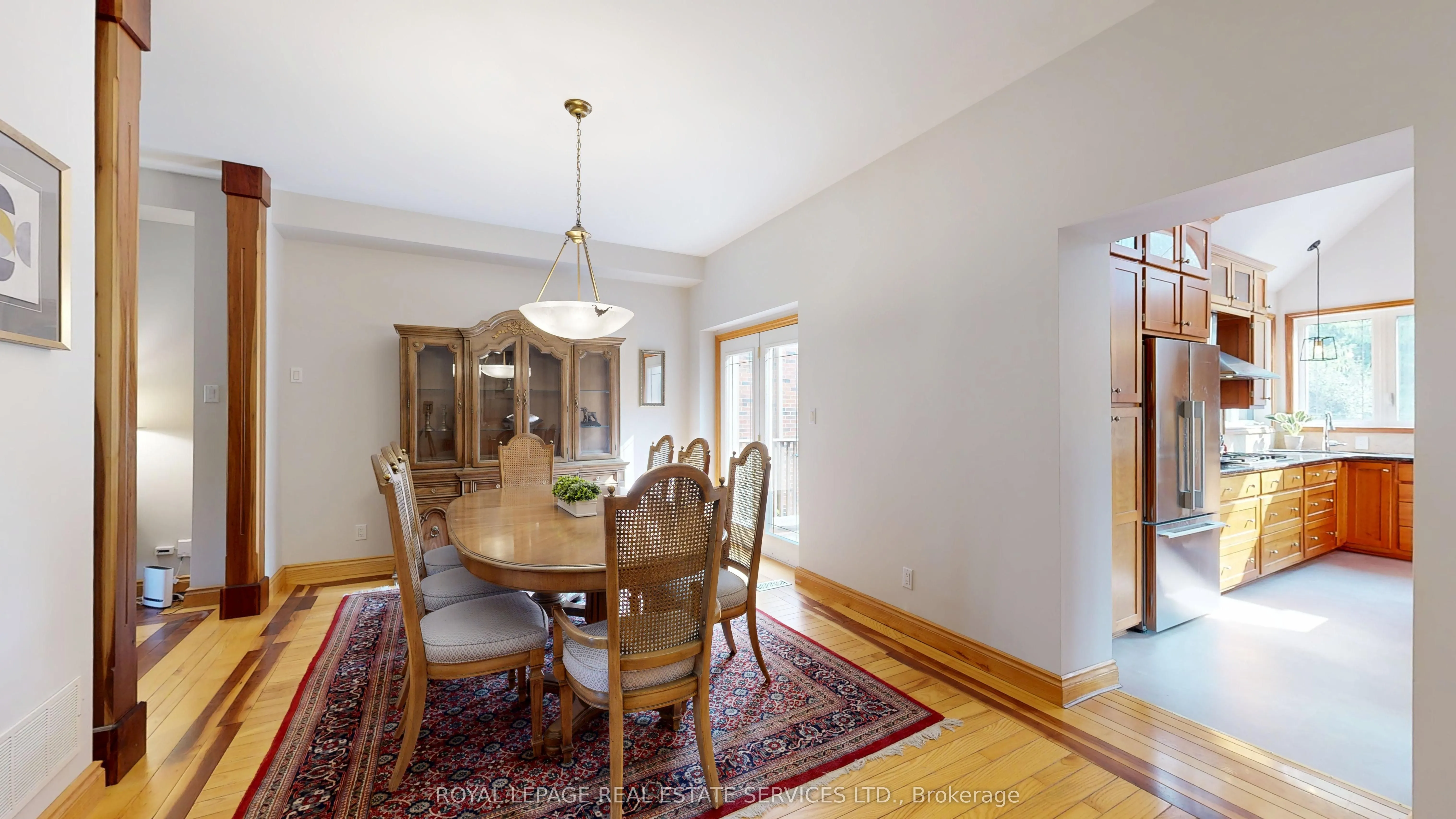 105 Botfield Avenue