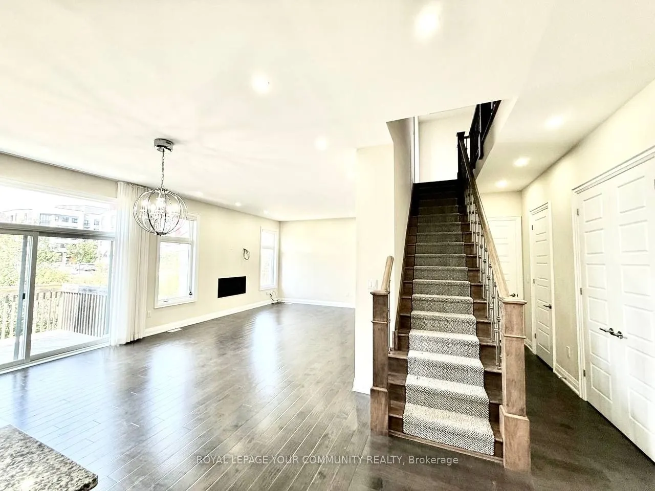 3186 Hines Drive