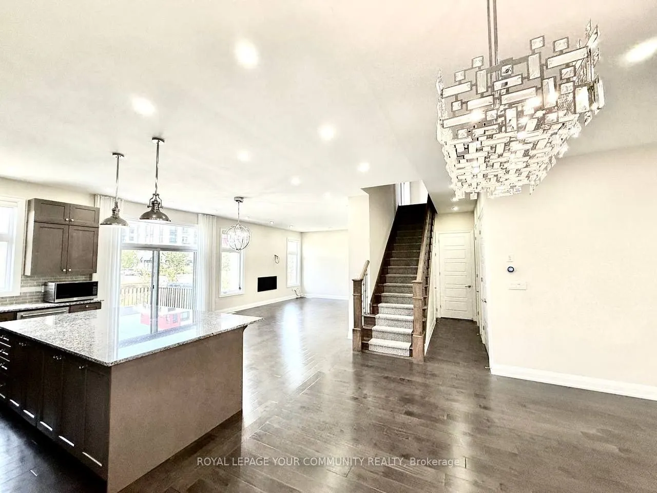 3186 Hines Drive
