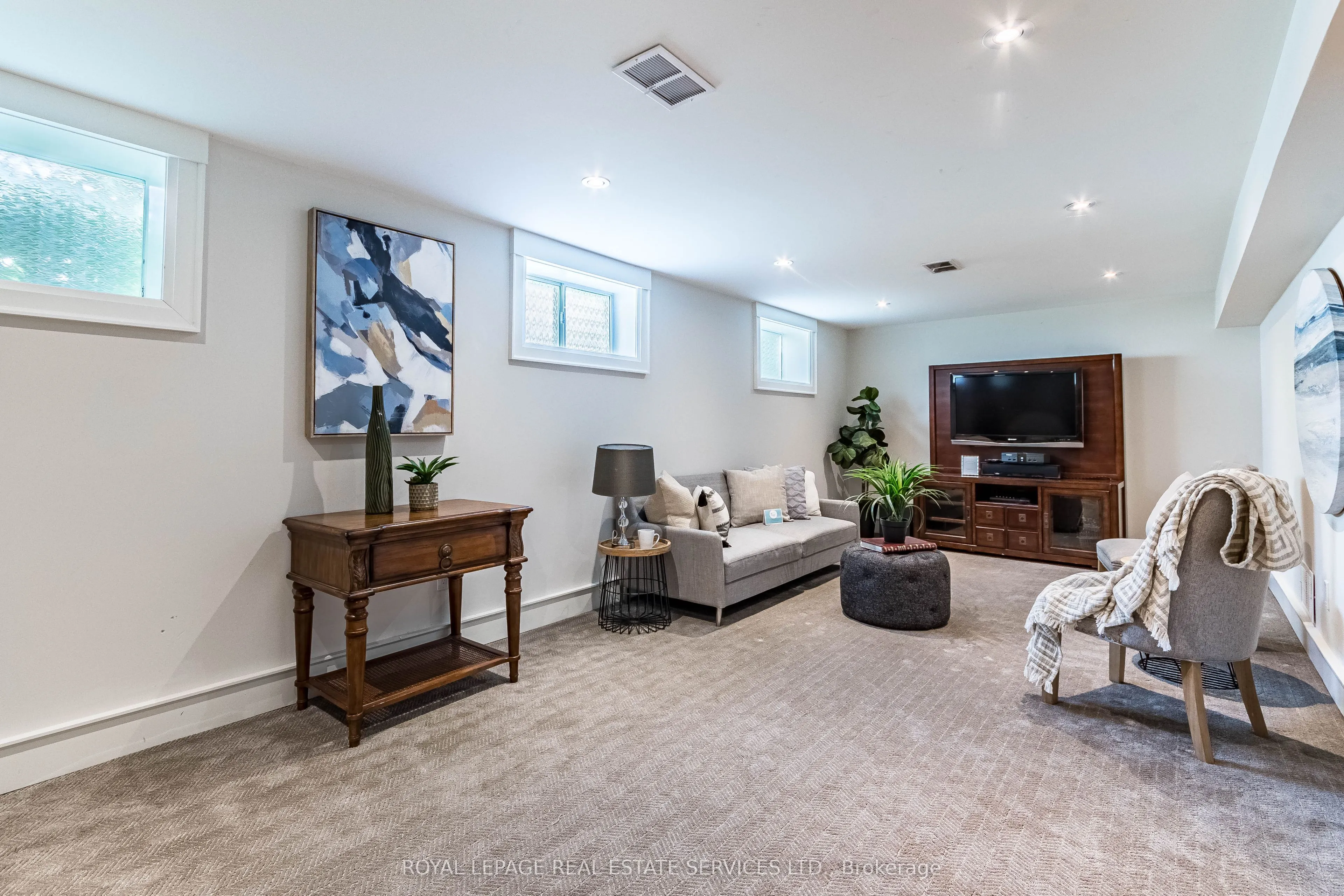 42 Glen Agar Drive