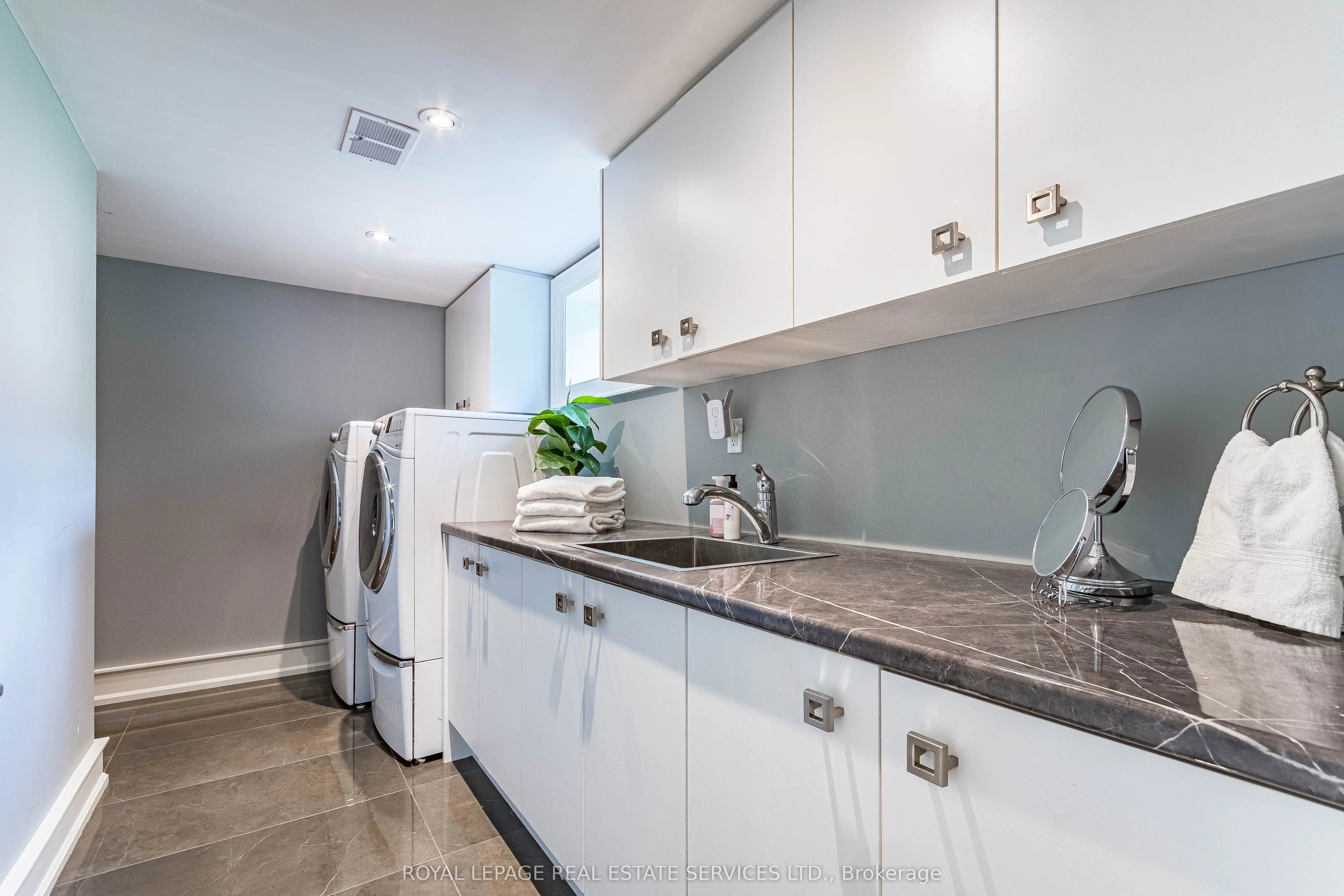 42 Glen Agar Drive