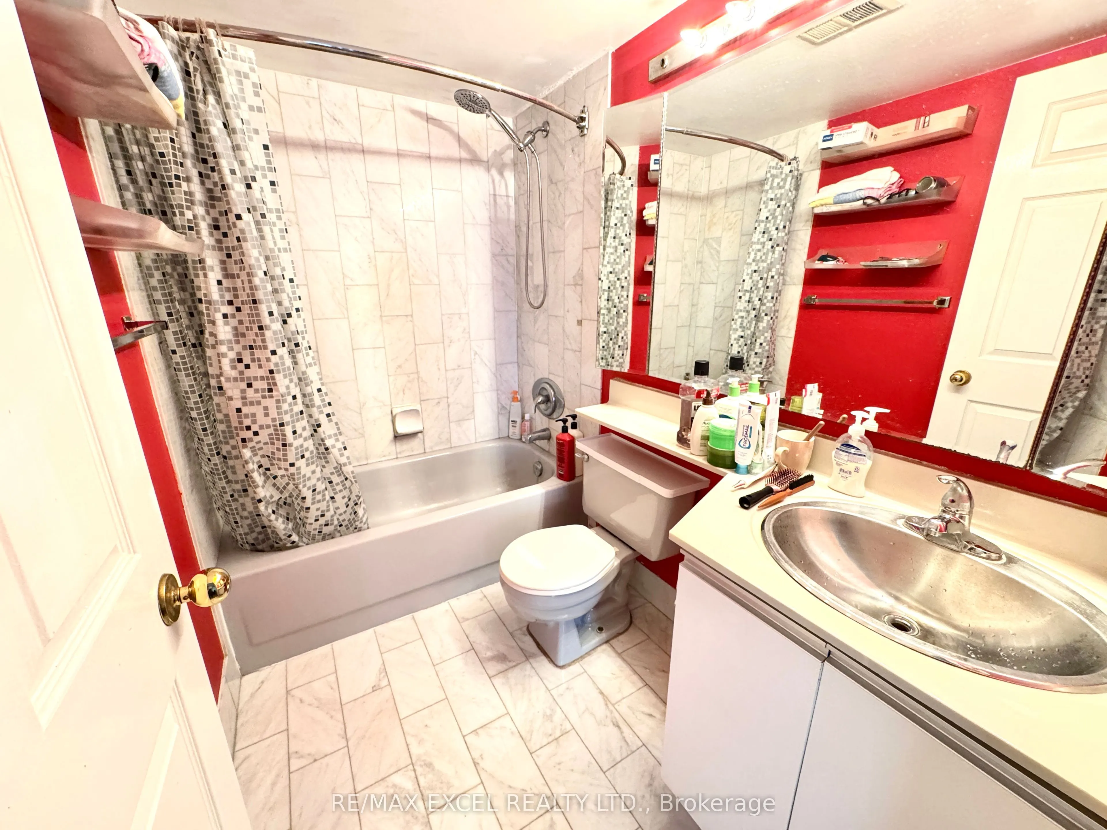 285 Enfield Place, #1412