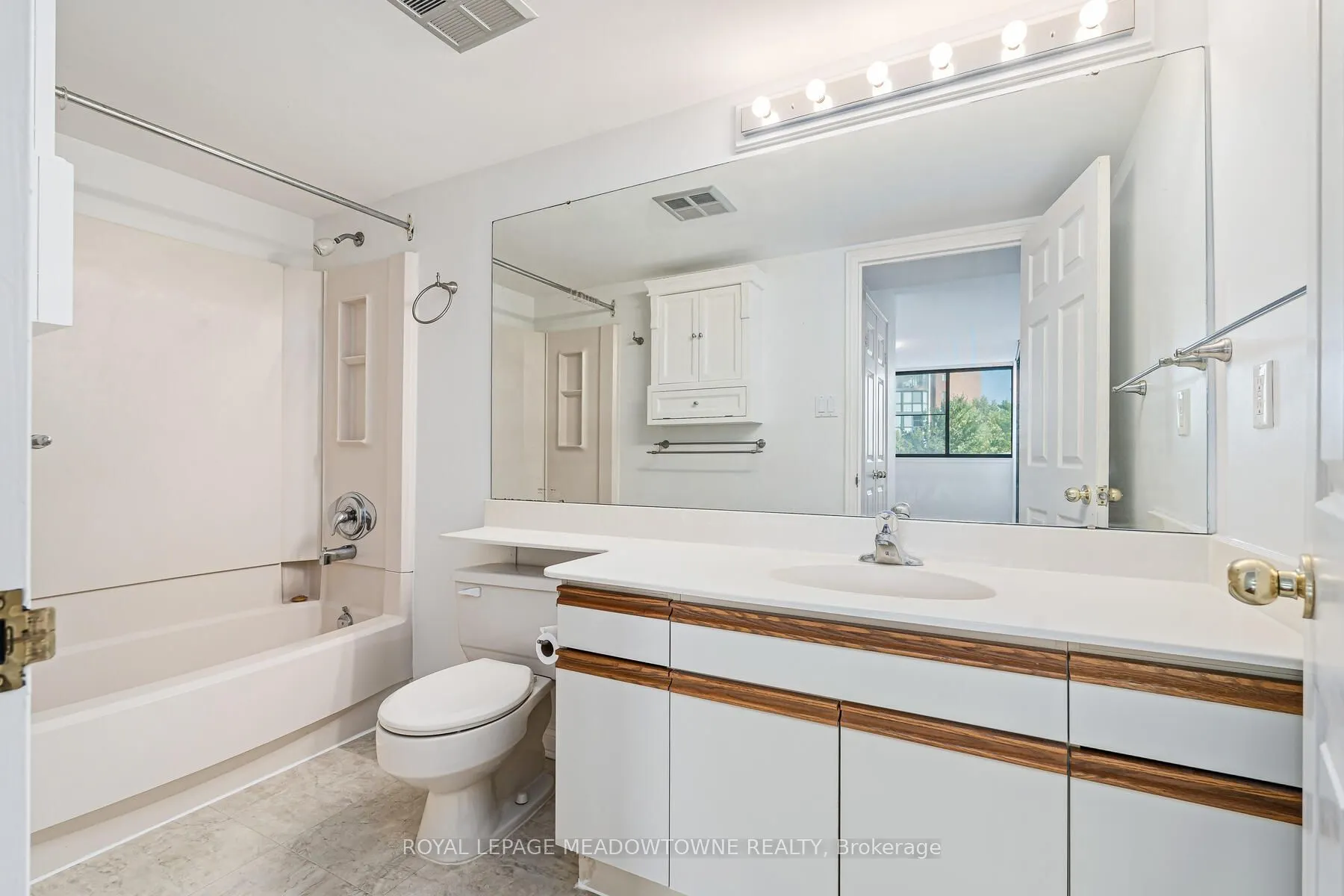 1230 Marlborough Court, #506