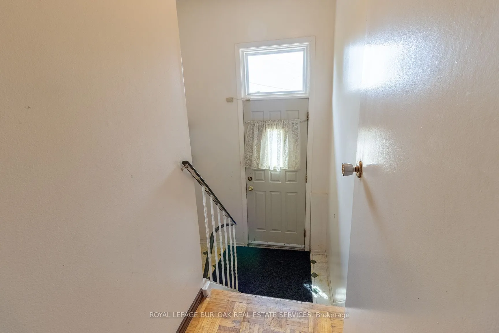3072 Parkgate Crescent