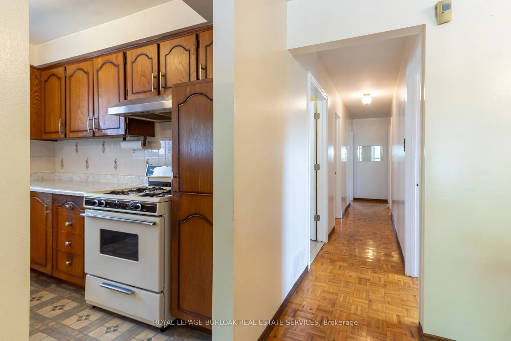 3072 Parkgate Crescent