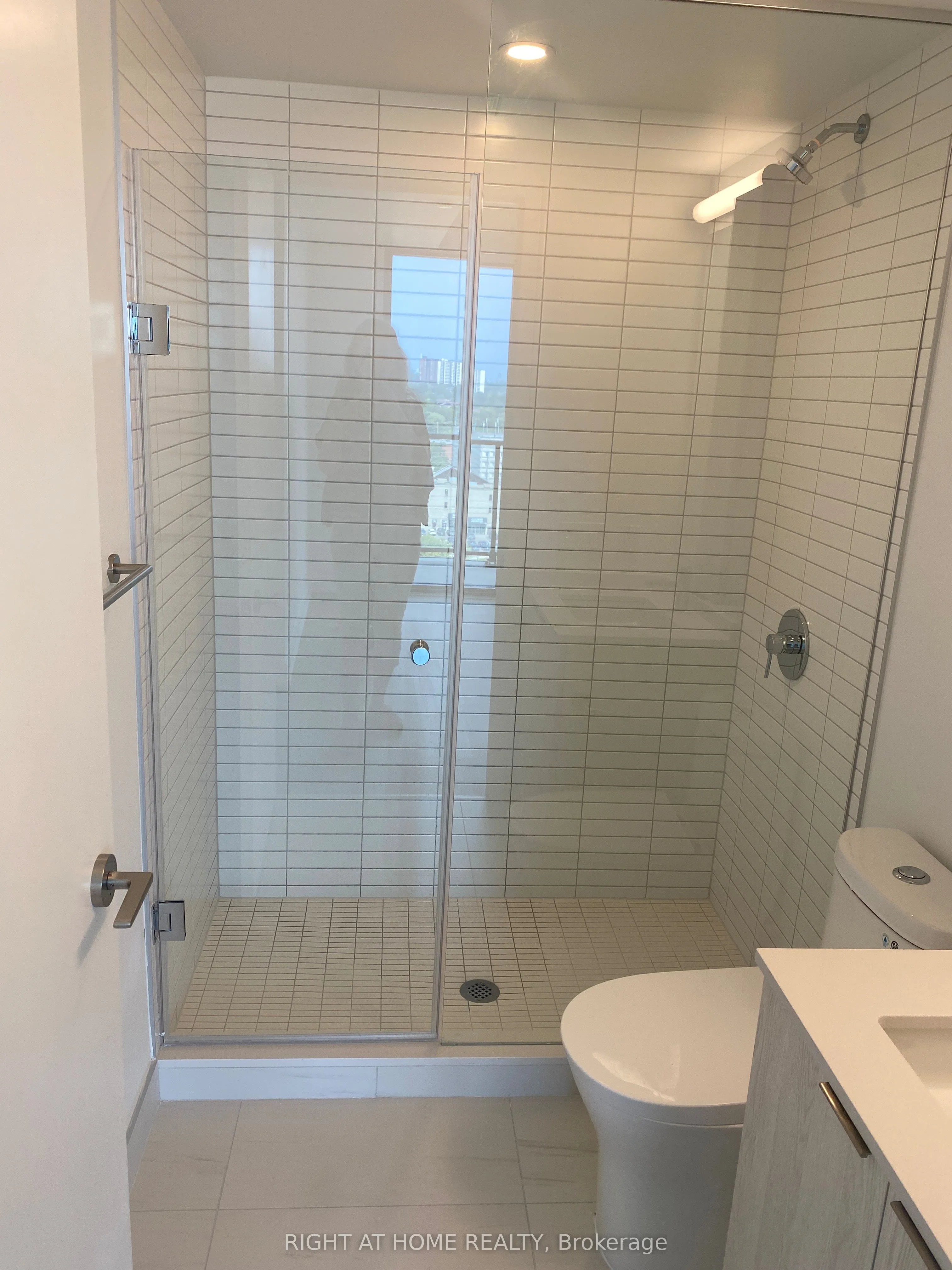 3009 Novar Road, #1302