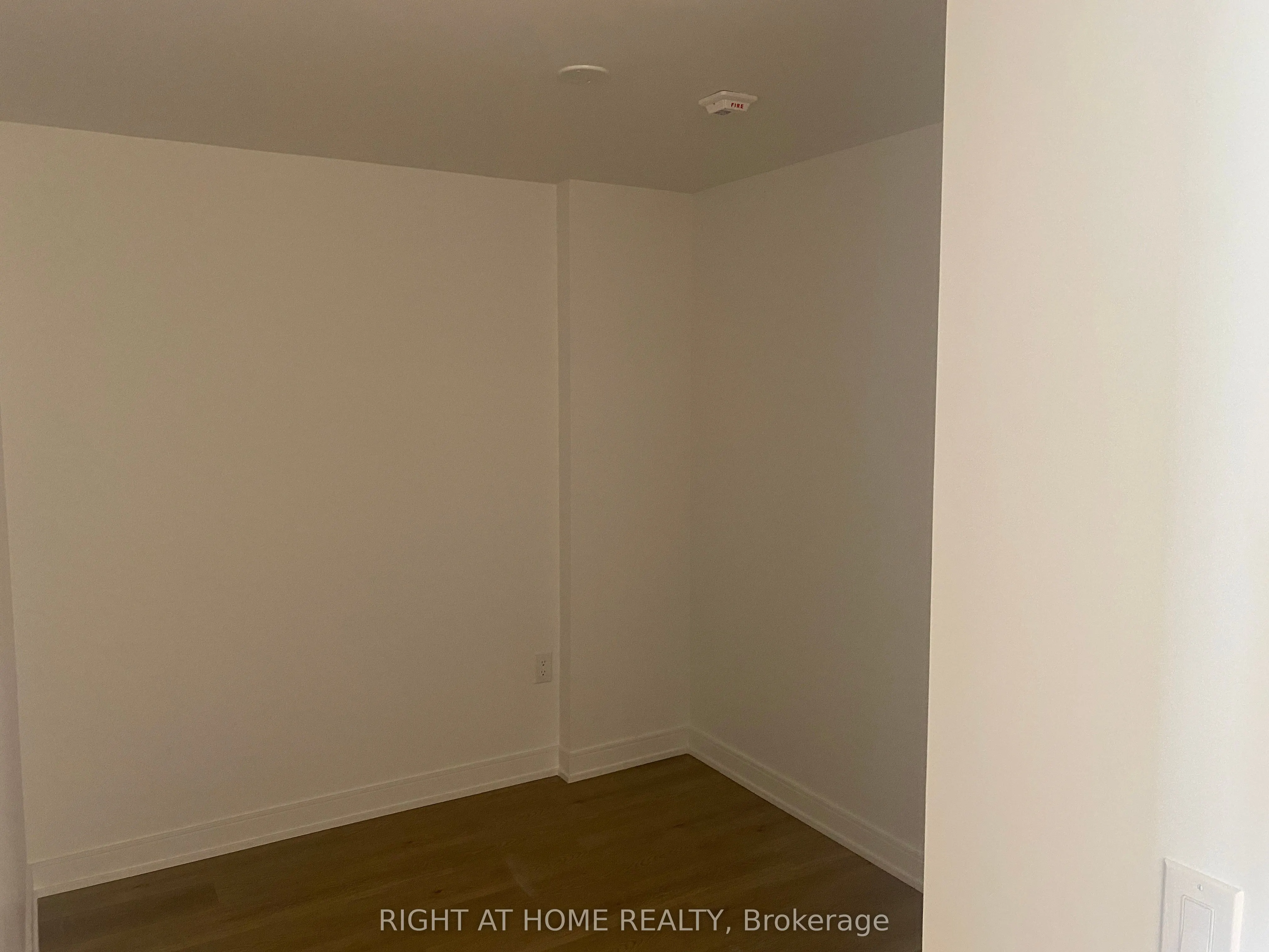 3009 Novar Road, #1302