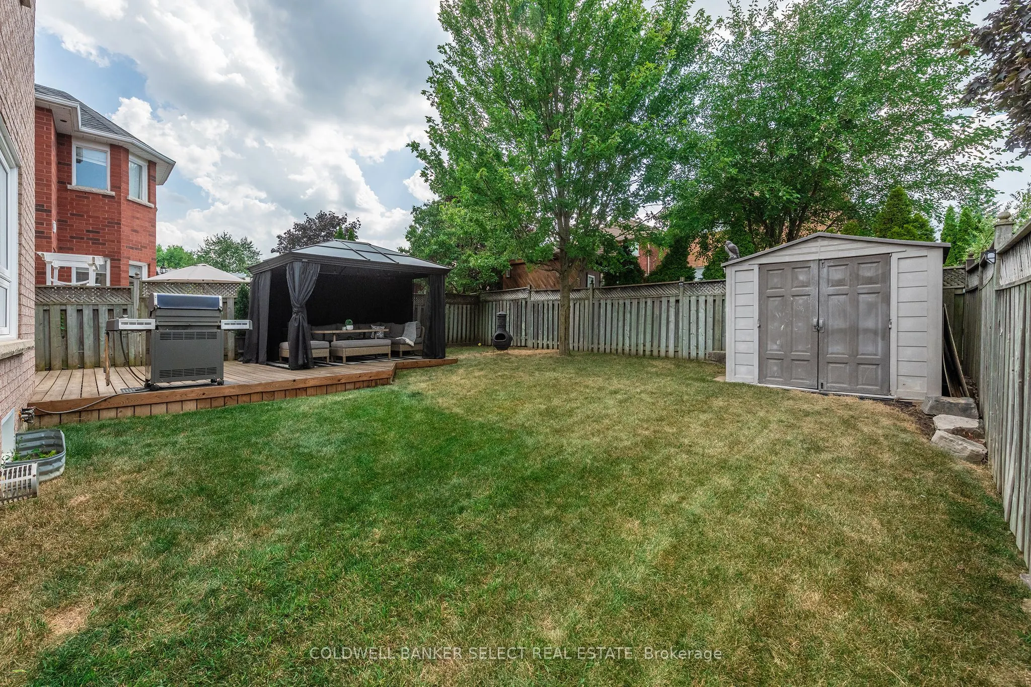 51 Country Stroll Crescent
