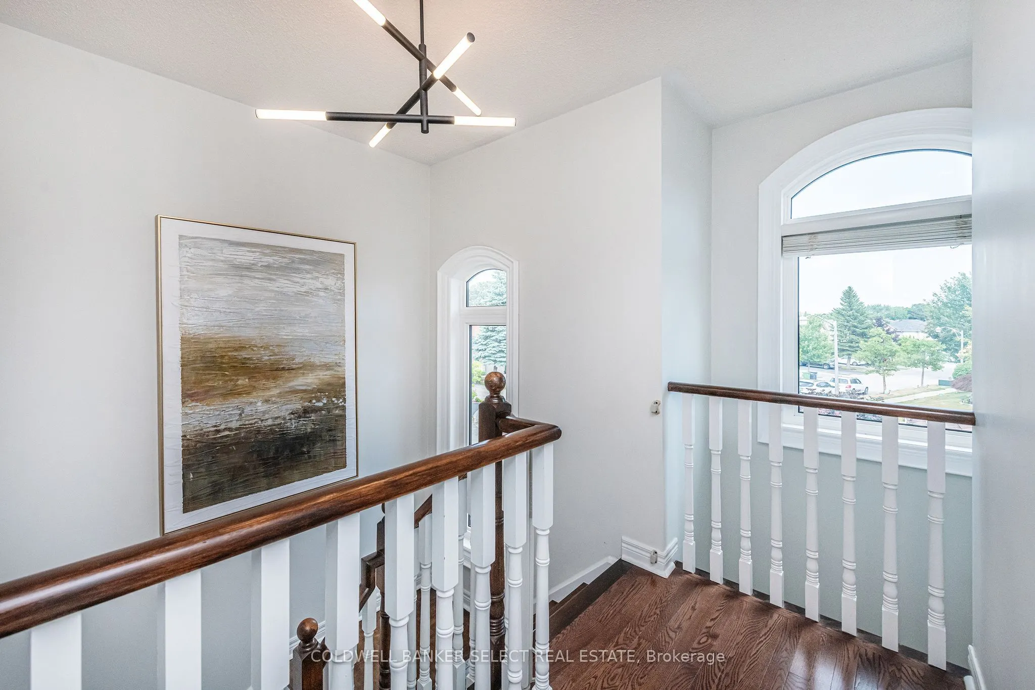 51 Country Stroll Crescent